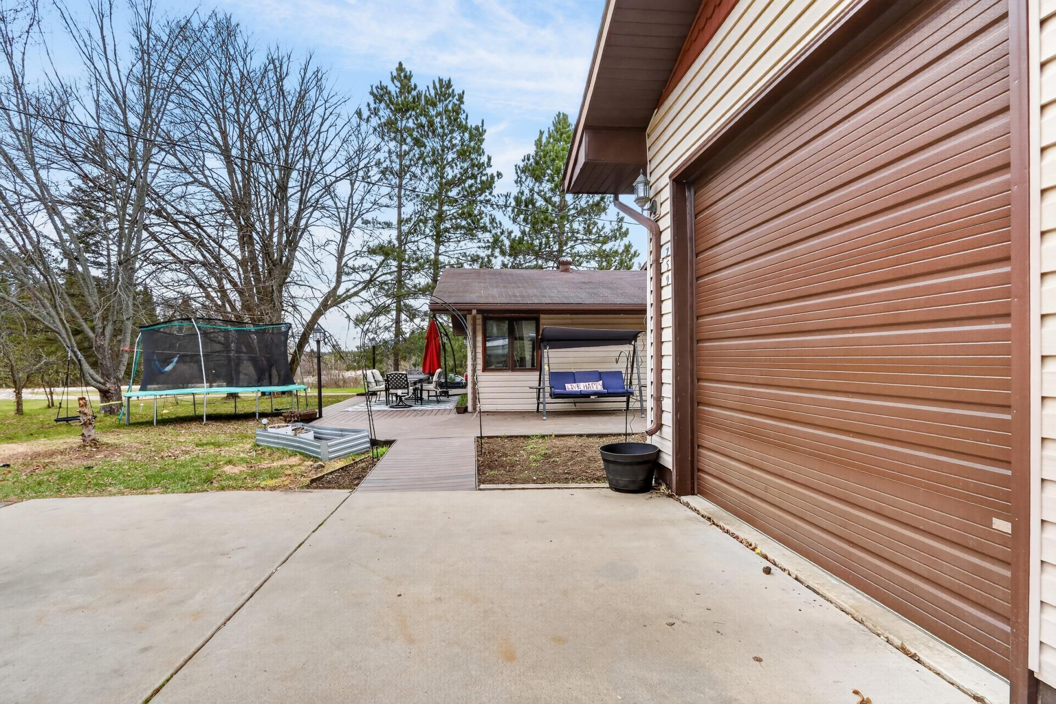 1967 single family home for sale at 759 Trout Lake Road in Grand Rapids, MN — 3 bed, 2 bath (photo 4 of 43)