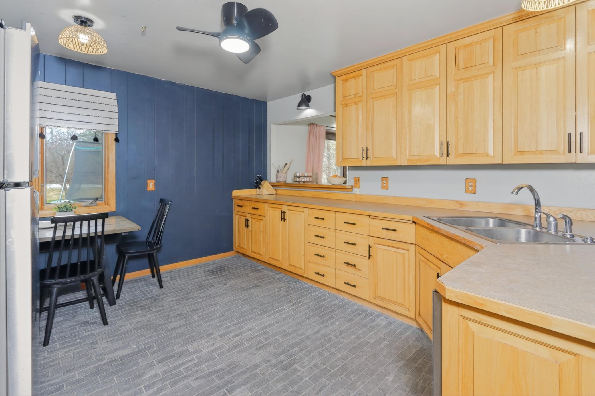 1967 single family home for sale at 759 Trout Lake Road in Grand Rapids, MN — 3 bed, 2 bath (photo 7 of 43)