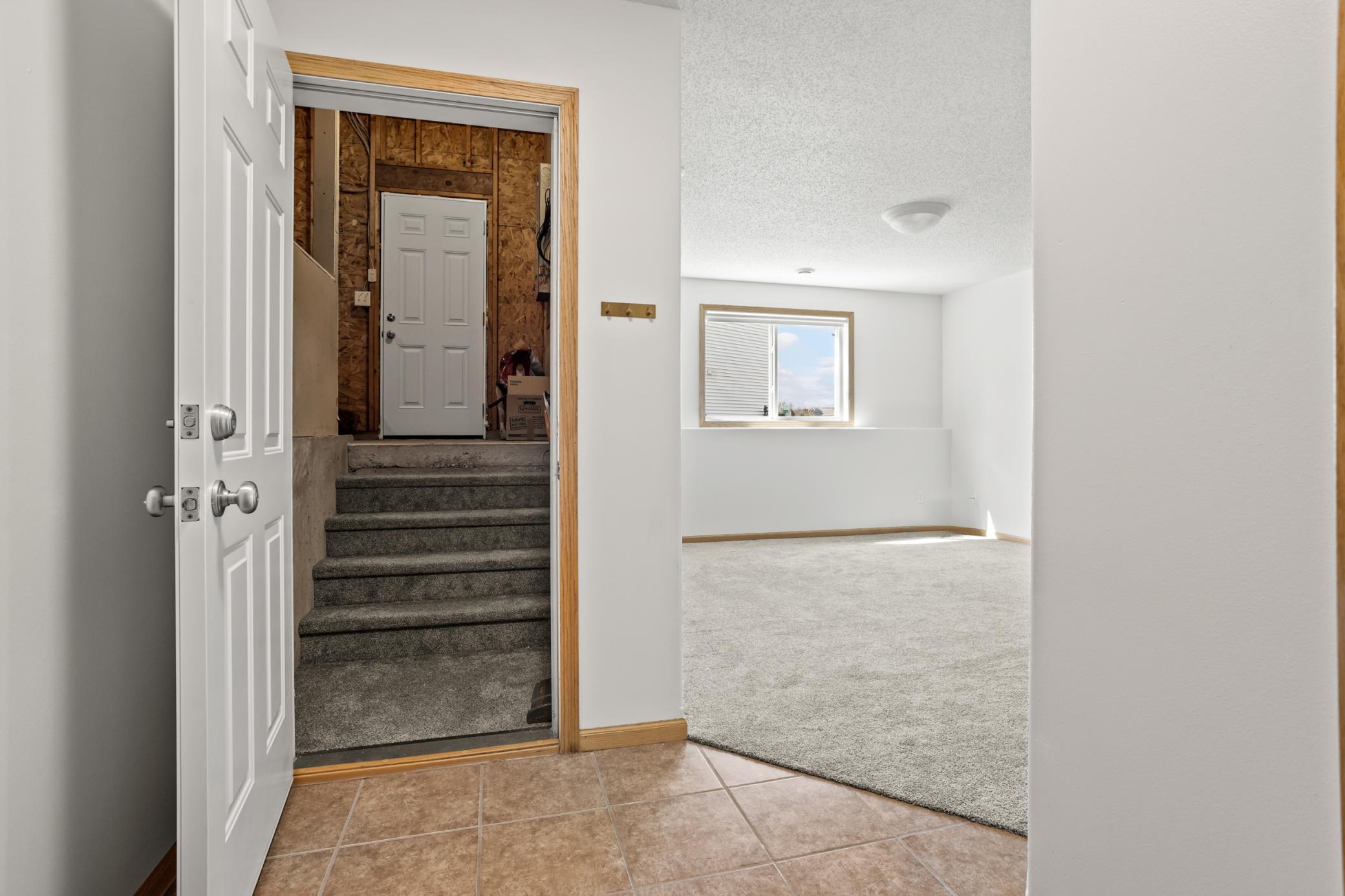 2006 twin home for sale at 1113 39th Avenue S in Moorhead, MN — 3 bed, 2 bath (photo 29 of 38)