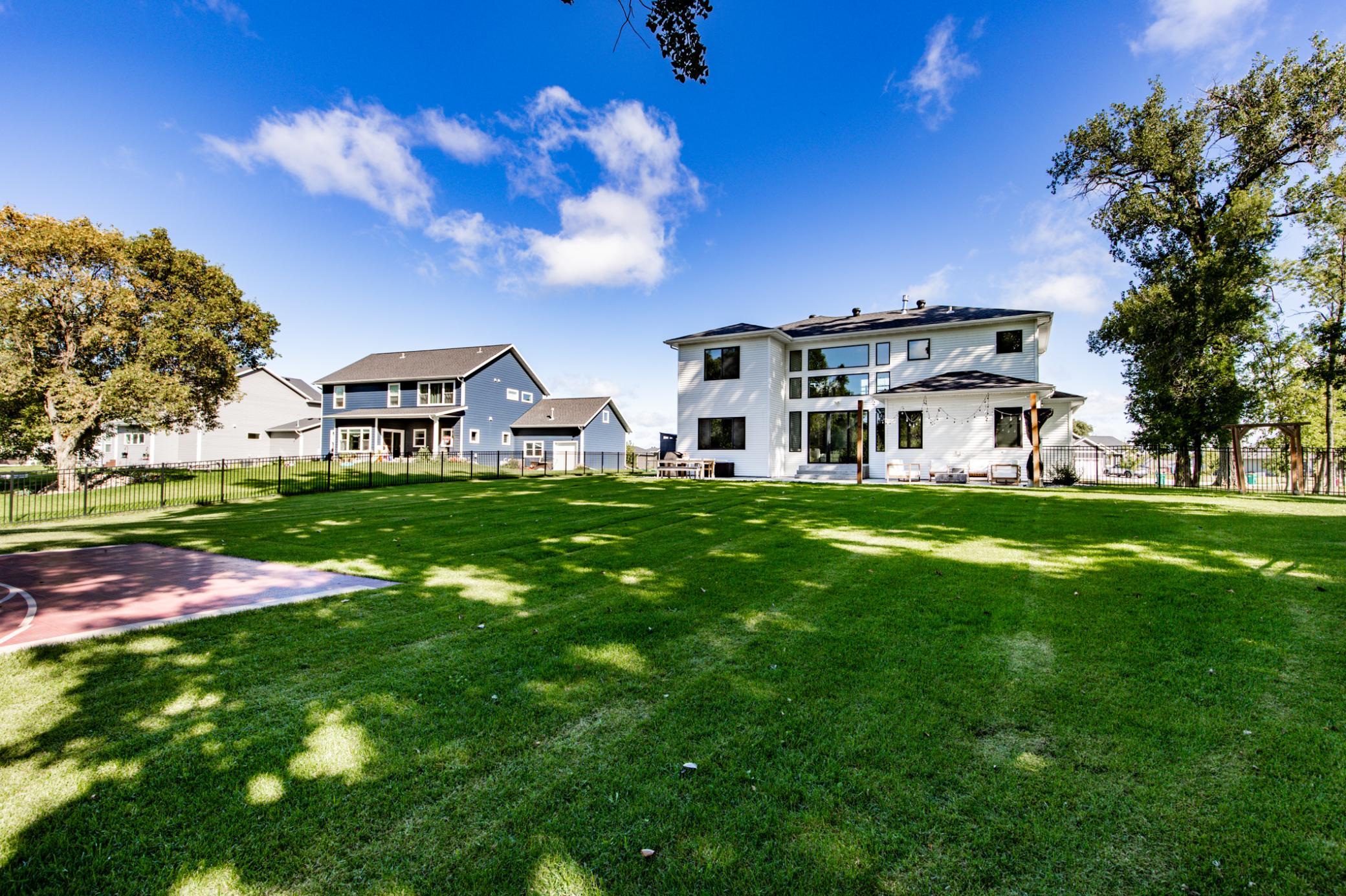 2020 single family home for sale at 8852 Lost River Road in Horace, ND — 6 bed, 4 bath (photo 17 of 95)