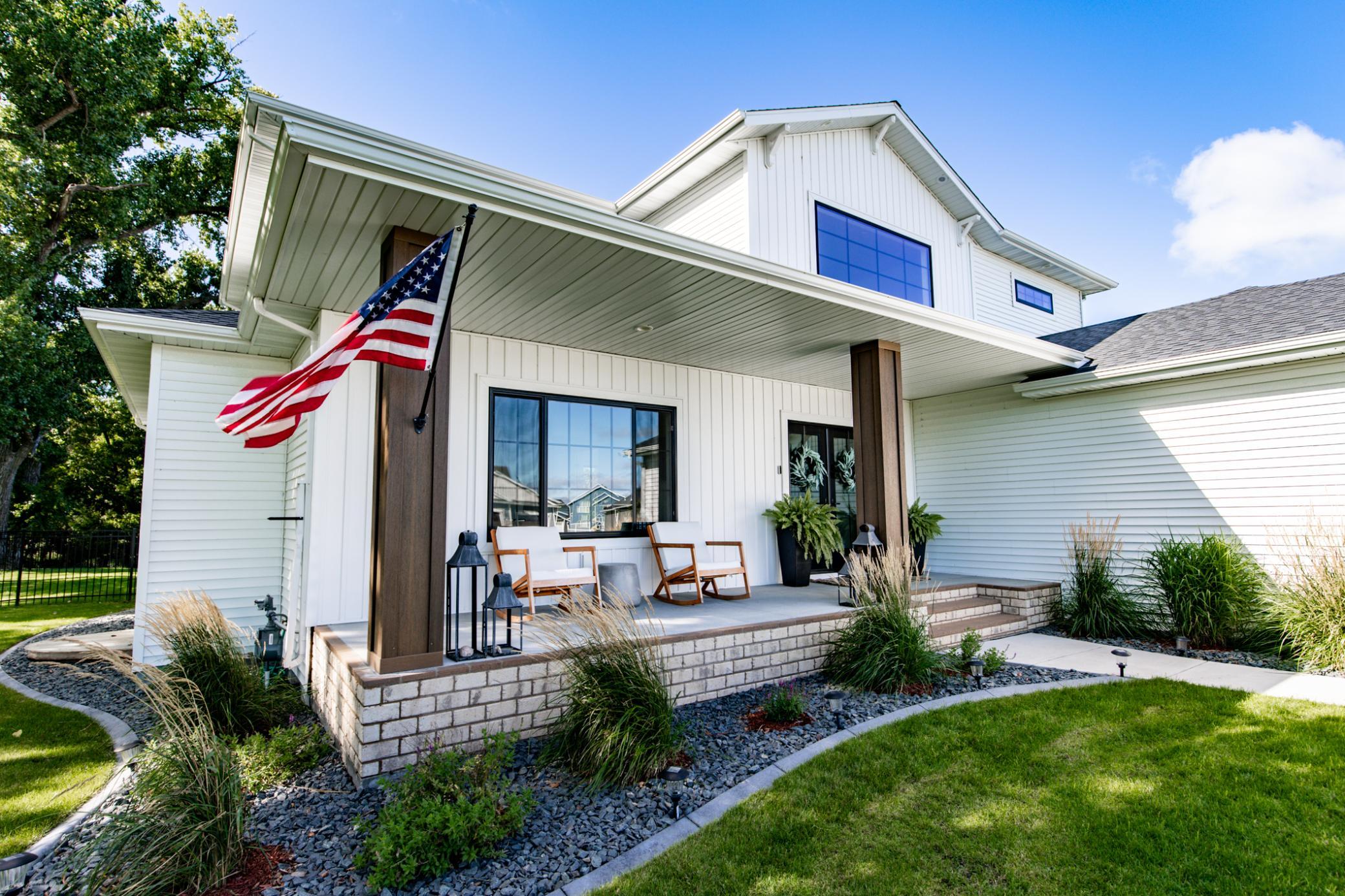 2020 single family home for sale at 8852 Lost River Road in Horace, ND — 6 bed, 4 bath (photo 7 of 95)