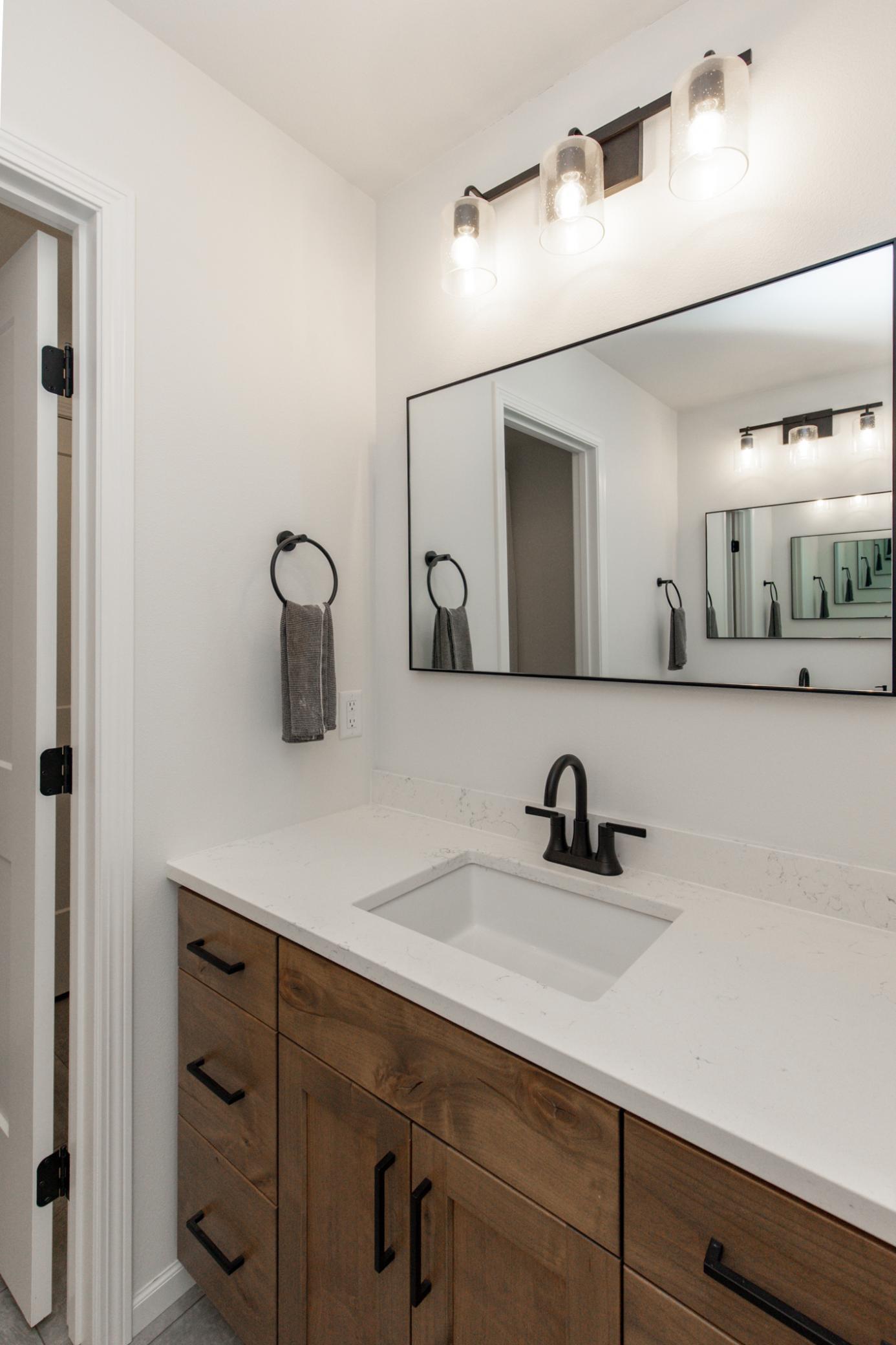 2020 single family home for sale at 8852 Lost River Road in Horace, ND — 6 bed, 4 bath (photo 89 of 95)