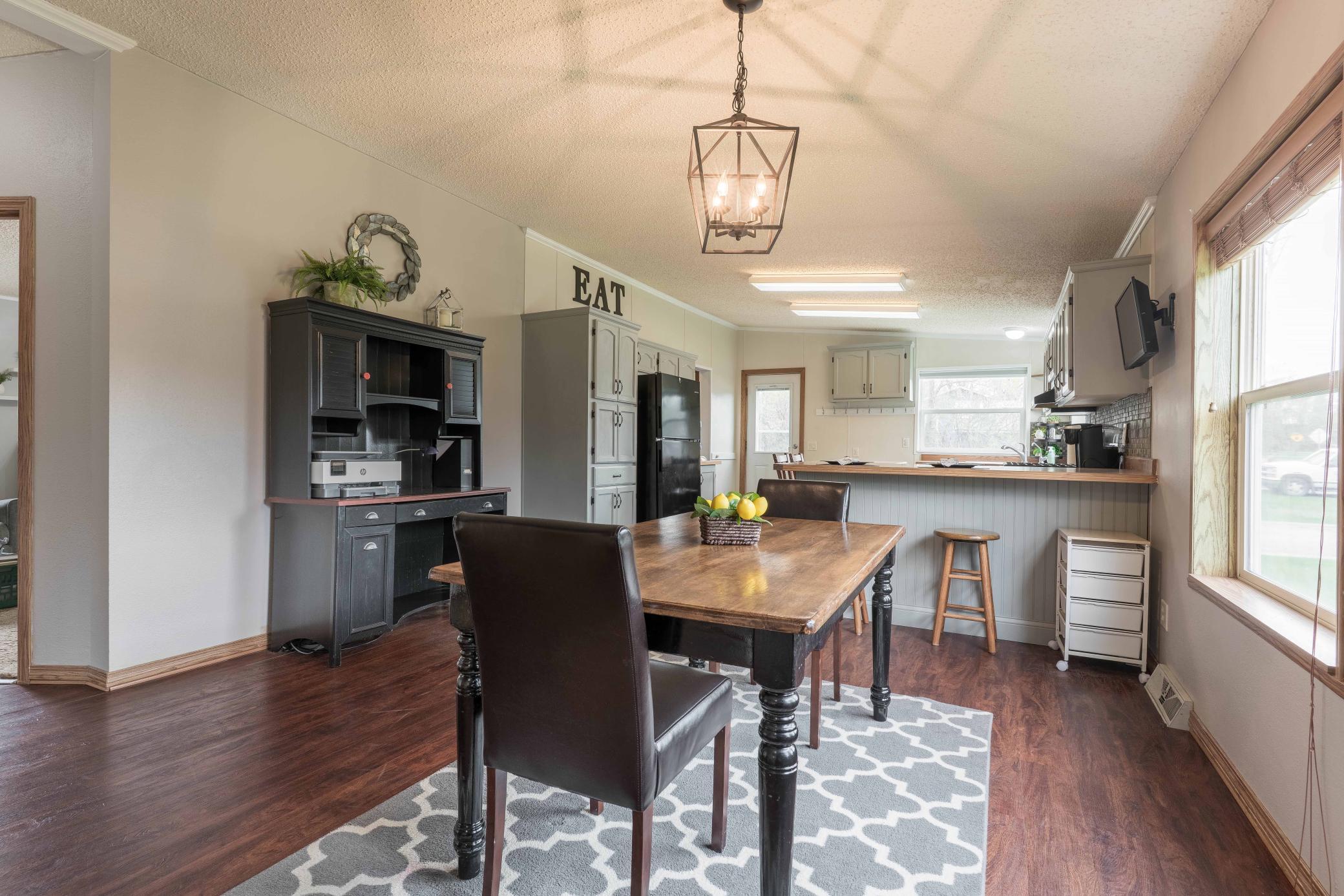 2002 single family home for sale at 211 E Central Avenue in Clitherall, MN — 3 bed, 2 bath (photo 21 of 57)