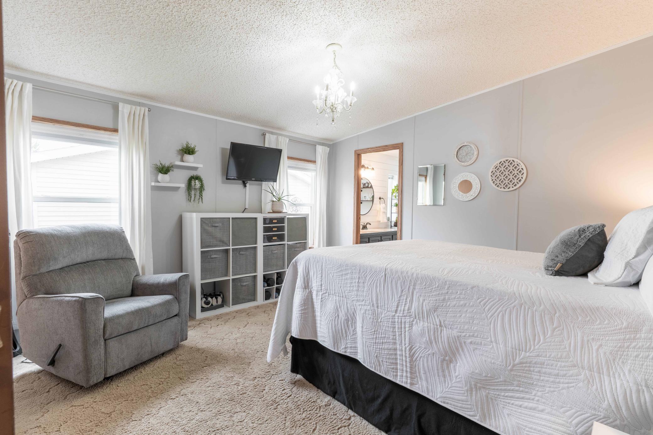2002 single family home for sale at 211 E Central Avenue in Clitherall, MN — 3 bed, 2 bath (photo 29 of 57)