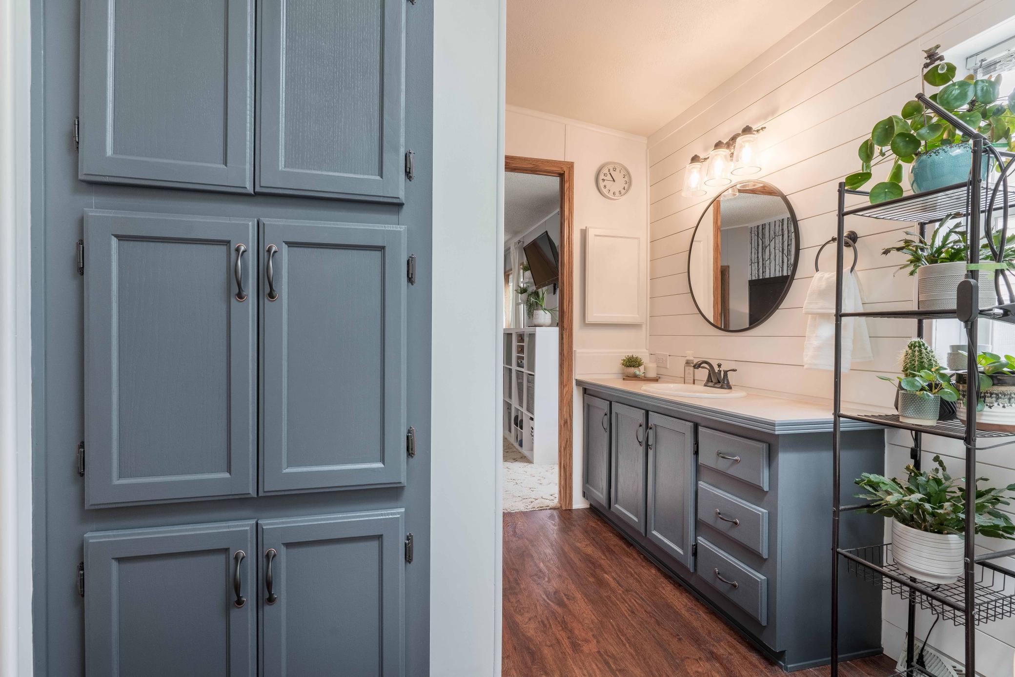 2002 single family home for sale at 211 E Central Avenue in Clitherall, MN — 3 bed, 2 bath (photo 31 of 57)