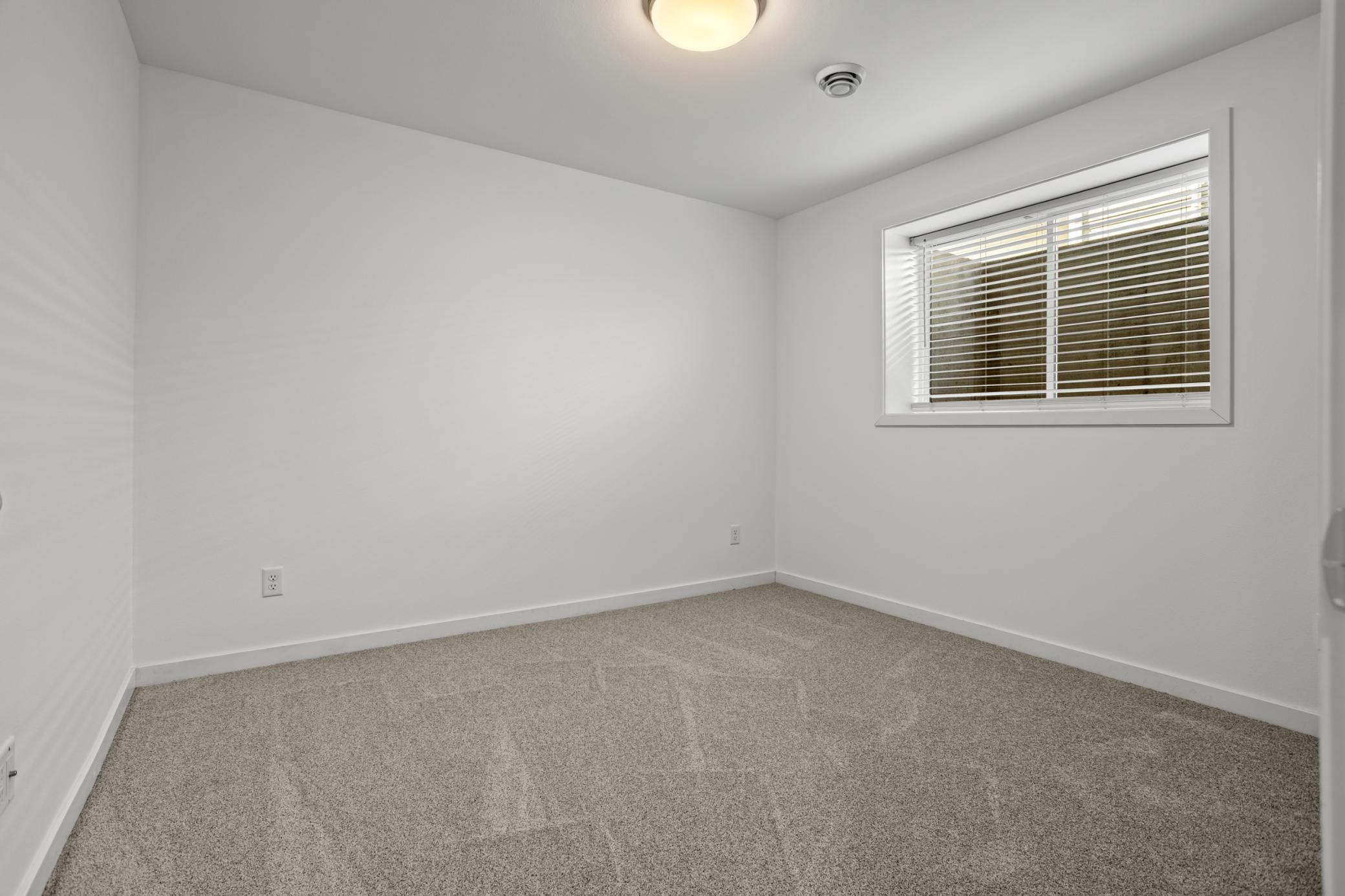 2021 single family home for sale at 7442 20 Street S in Fargo, ND — 6 bed, 3 bath (photo 11 of 41)