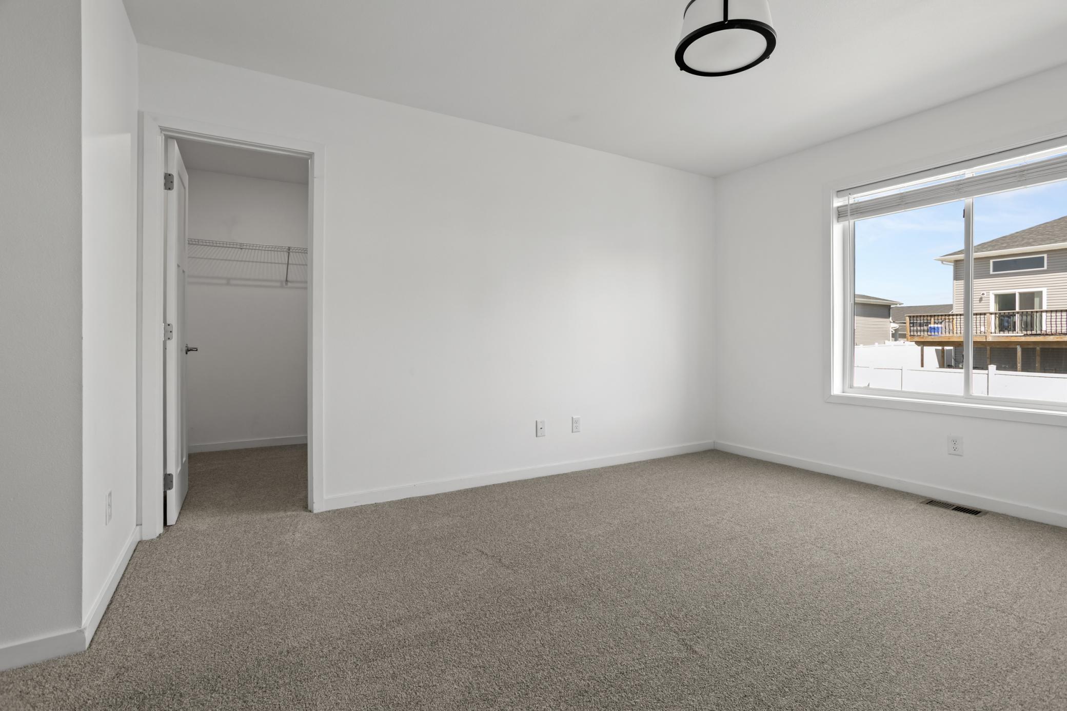 2021 single family home for sale at 7442 20 Street S in Fargo, ND — 6 bed, 3 bath (photo 26 of 41)