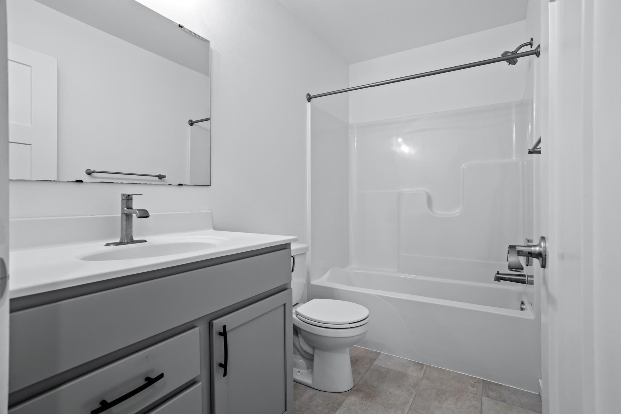 2021 single family home for sale at 7442 20 Street S in Fargo, ND — 6 bed, 3 bath (photo 34 of 41)