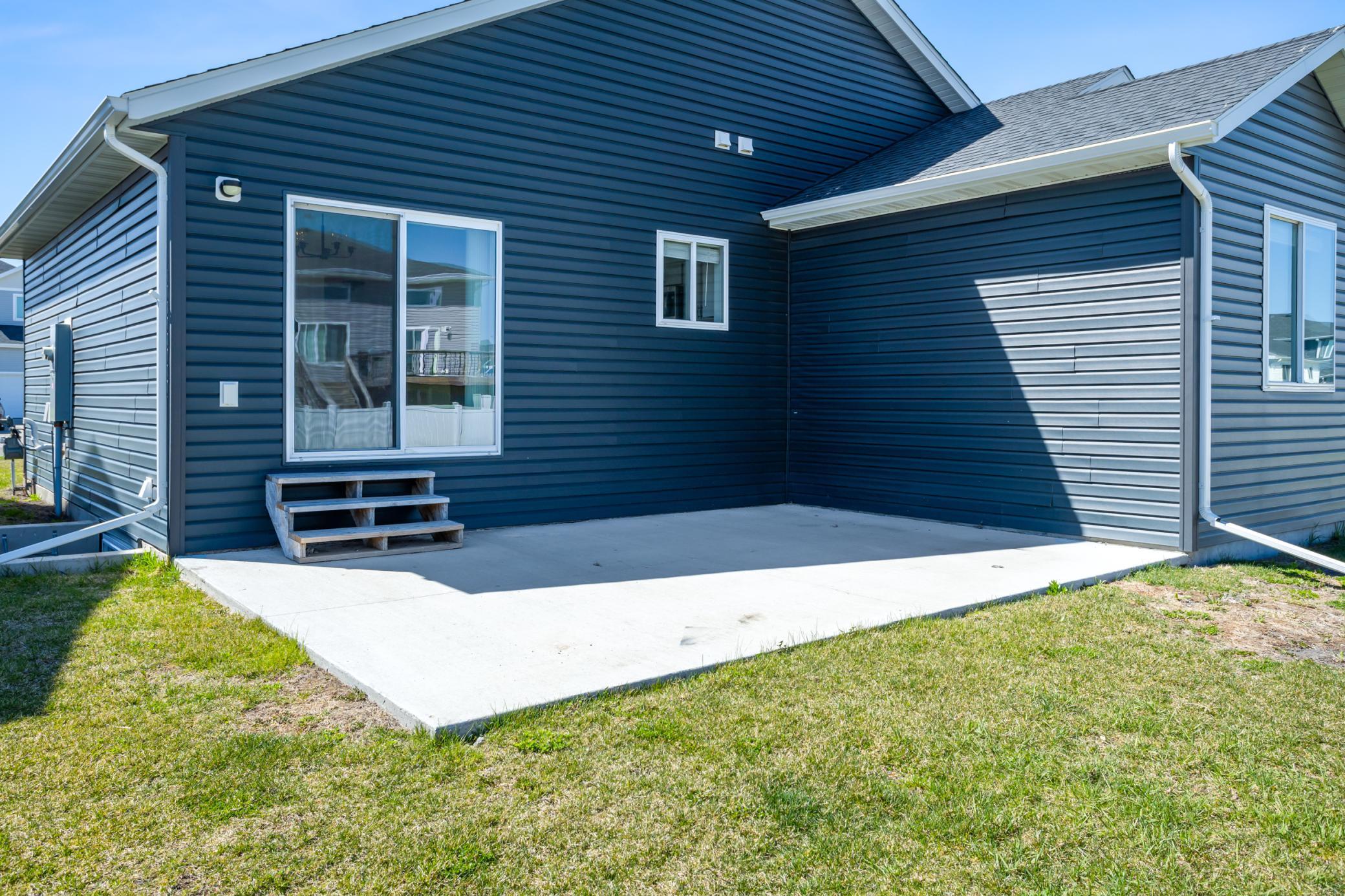 2021 single family home for sale at 7442 20 Street S in Fargo, ND — 6 bed, 3 bath (photo 36 of 41)