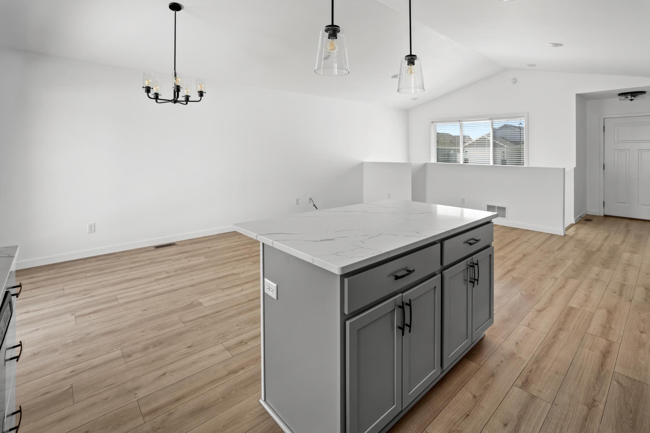 2021 single family home for sale at 7442 20 Street S in Fargo, ND — 6 bed, 3 bath (photo 7 of 41)