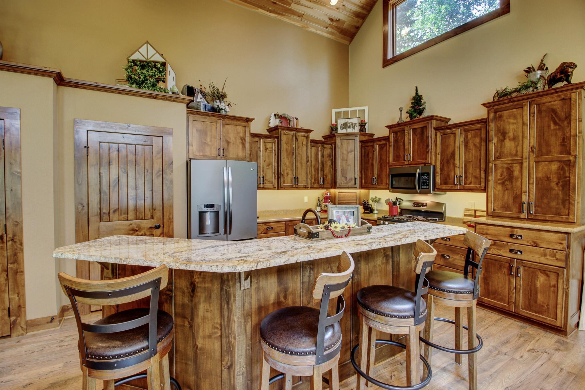 2013 single family home for sale at 26089 Hammock Drive in Park Rapids, MN — 3 bed, 4 bath (photo 17 of 93)