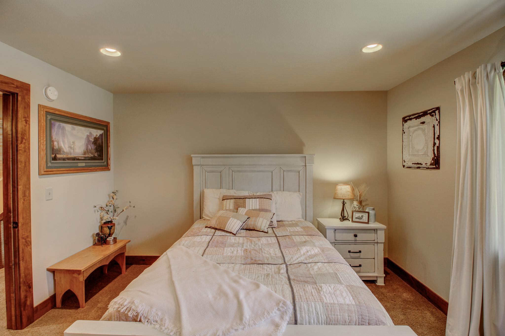 2013 single family home for sale at 26089 Hammock Drive in Park Rapids, MN — 3 bed, 4 bath (photo 45 of 93)
