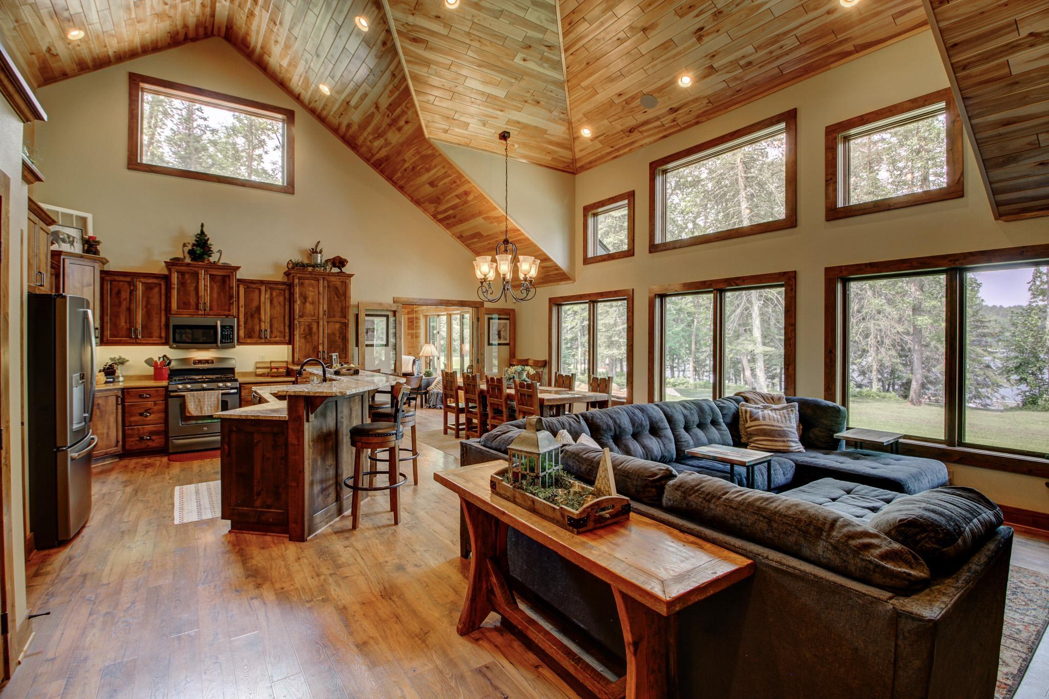 2013 single family home for sale at 26089 Hammock Drive in Park Rapids, MN — 3 bed, 4 bath (photo 8 of 93)