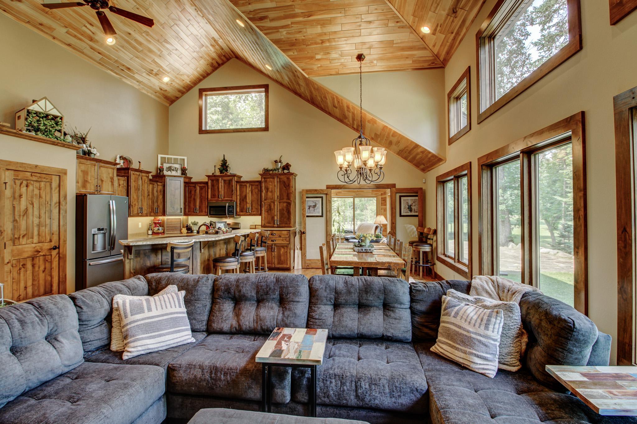 2013 single family home for sale at 26089 Hammock Drive in Park Rapids, MN — 3 bed, 4 bath (photo 9 of 93)