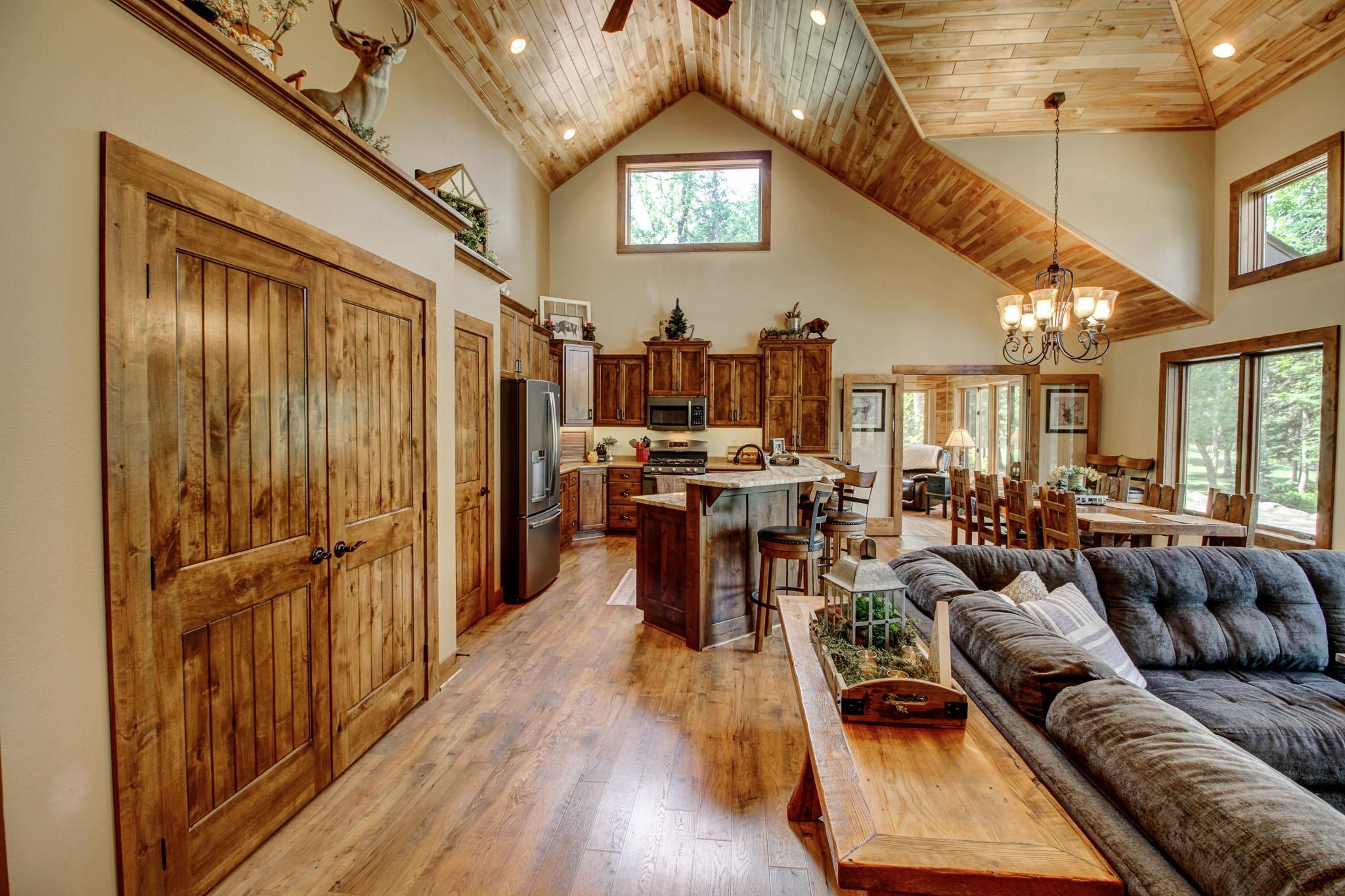 2013 single family home for sale at 26089 Hammock Drive in Park Rapids, MN — 3 bed, 4 bath (photo 10 of 93)