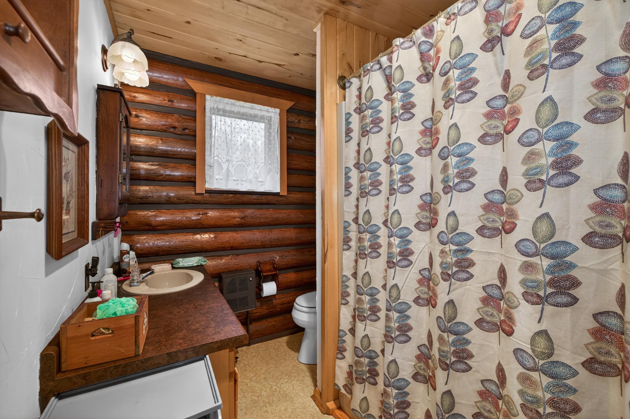 1980 single family home for sale at 10918 County 95 in Laporte, MN — 2 bed, 1 bath (photo 15 of 43)