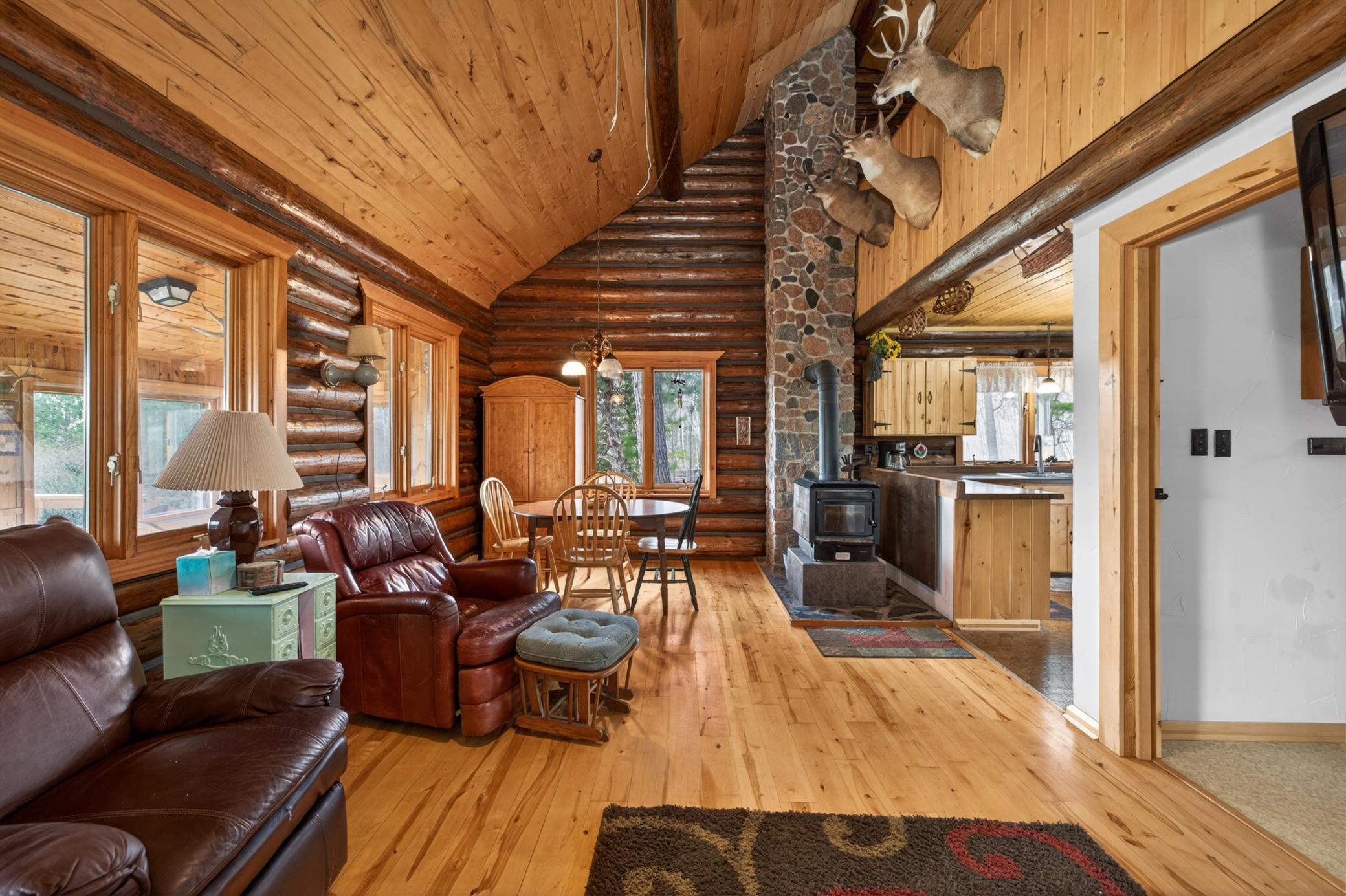 1980 single family home for sale at 10918 County 95 in Laporte, MN — 2 bed, 1 bath (photo 9 of 43)