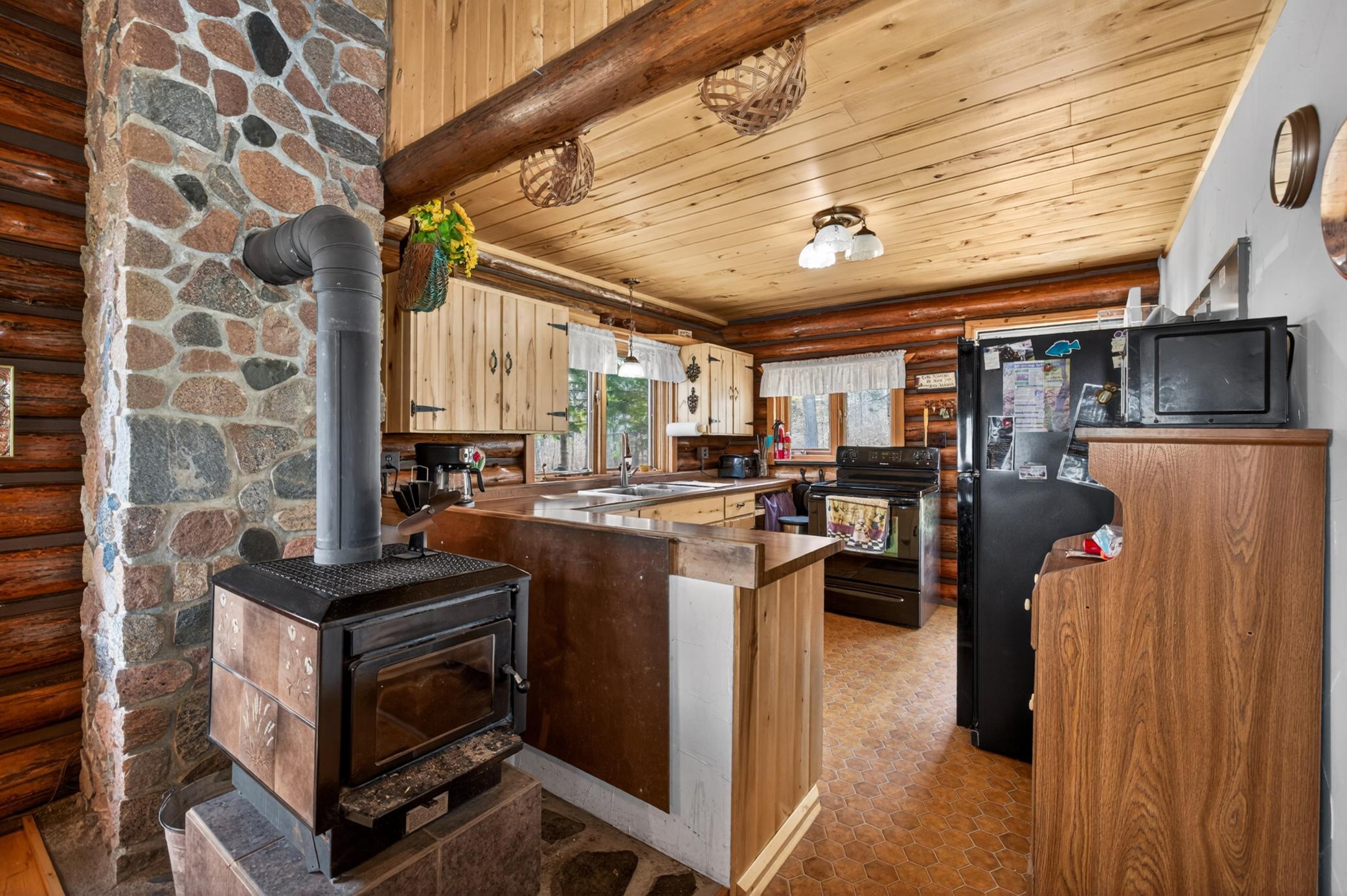 1980 single family home for sale at 10918 County 95 in Laporte, MN — 2 bed, 1 bath (photo 10 of 43)