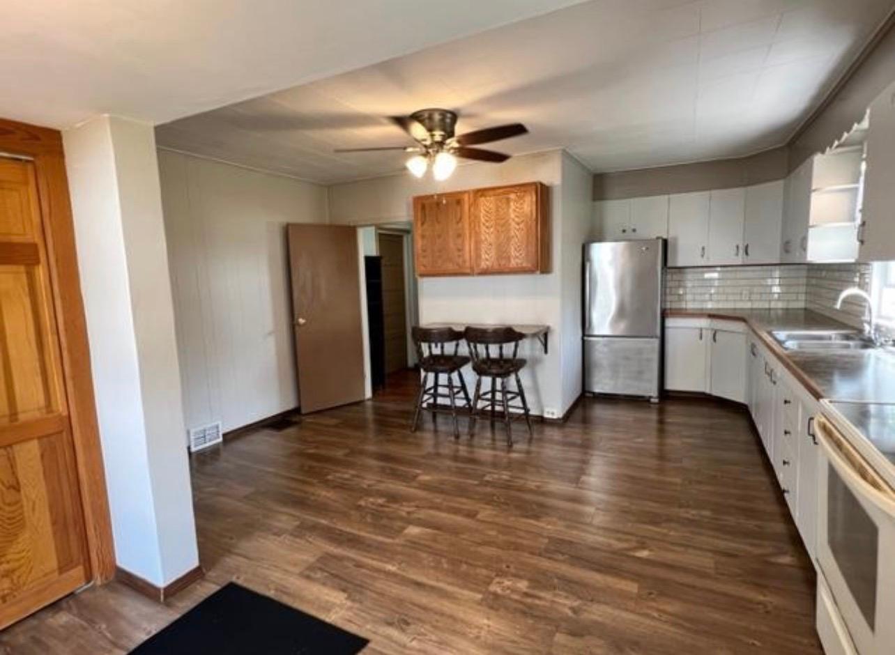 1968 single family home for sale at 317 Minnesota Avenue E in Sebeka, MN — 3 bed, 1 bath (photo 8 of 20)
