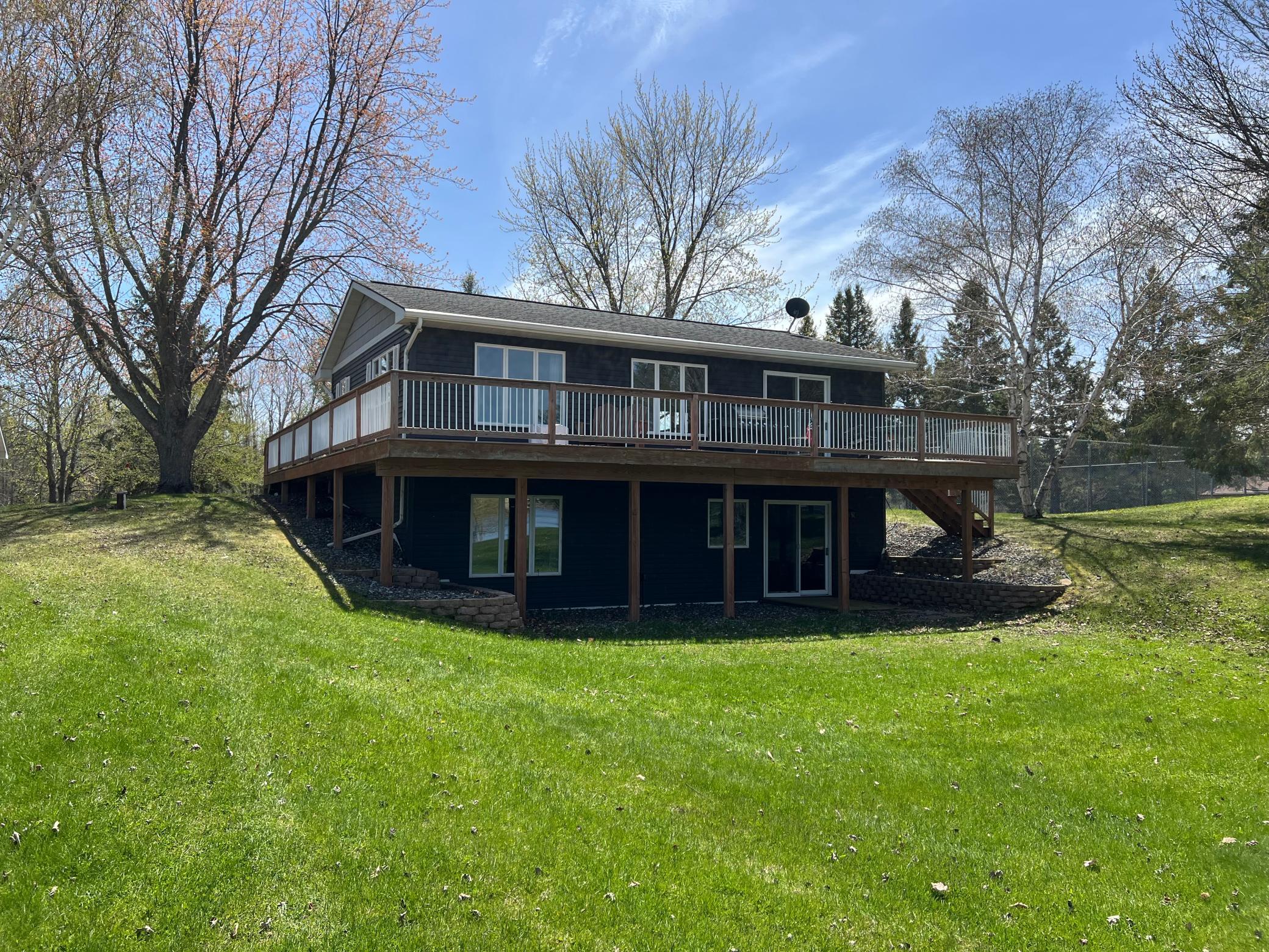 1986 single family home for sale at 42380 352nd Lane in Aitkin, MN — 2 bed, 2 bath (photo 2 of 32)