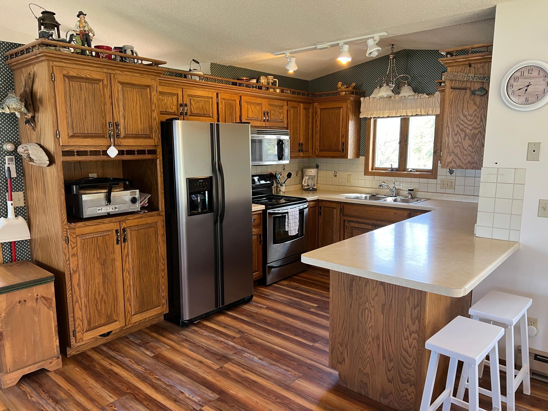1986 single family home for sale at 42380 352nd Lane in Aitkin, MN — 2 bed, 2 bath (photo 15 of 32)