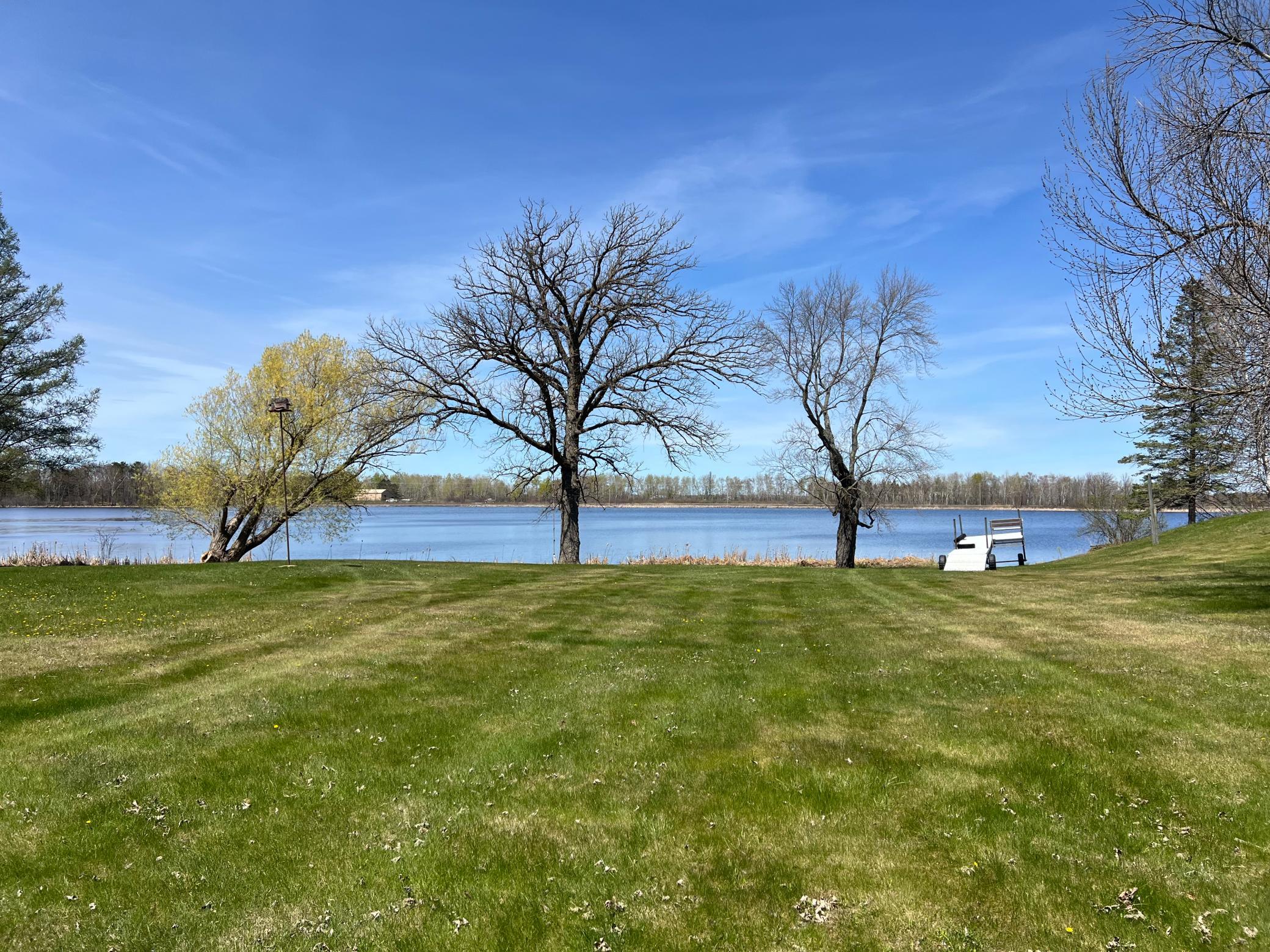 1986 single family home for sale at 42380 352nd Lane in Aitkin, MN — 2 bed, 2 bath (photo 5 of 32)
