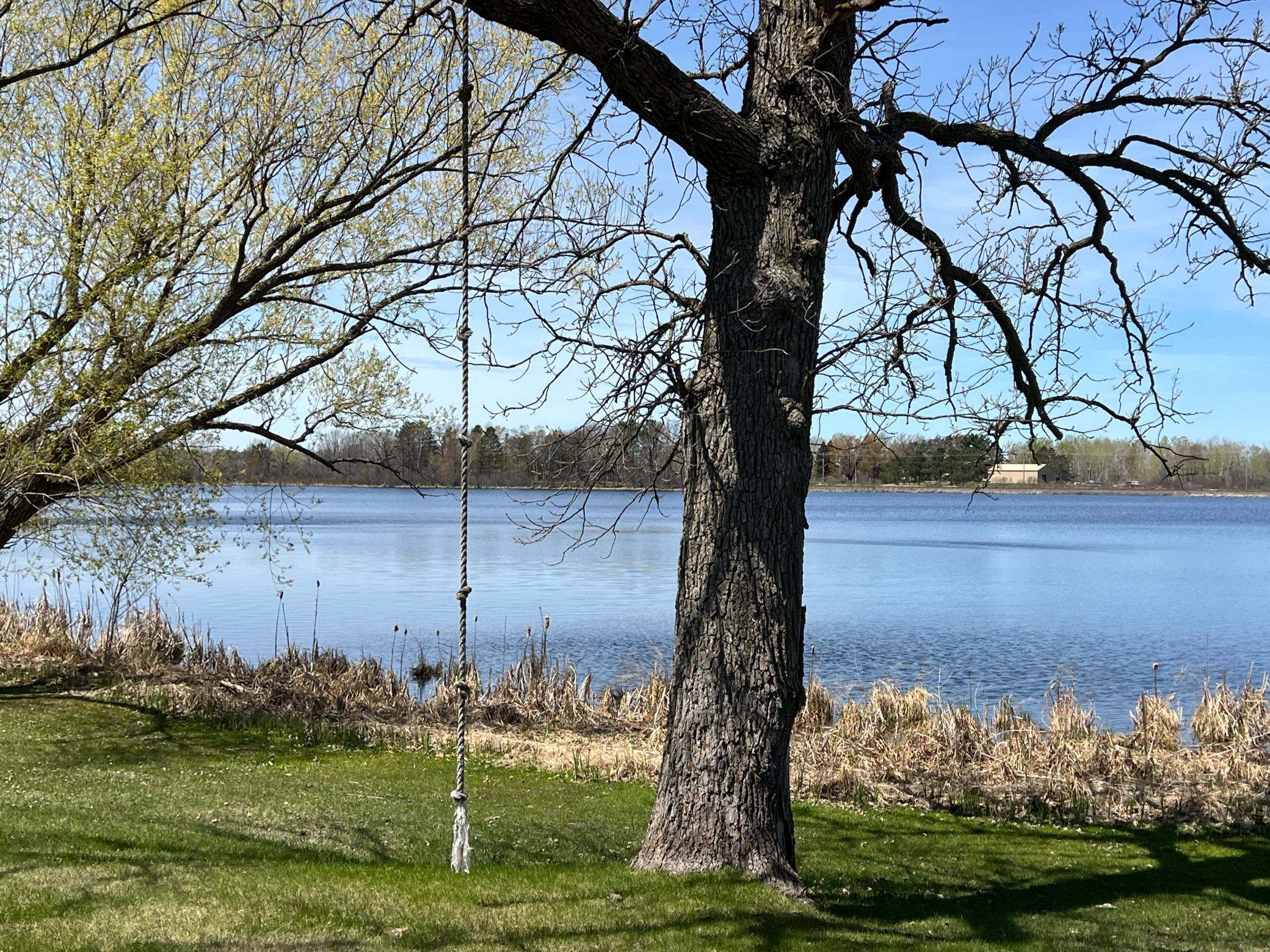 1986 single family home for sale at 42380 352nd Lane in Aitkin, MN — 2 bed, 2 bath (photo 6 of 32)