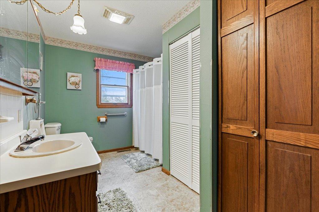 1986 single family home for sale at 42380 352nd Lane in Aitkin, MN — 2 bed, 2 bath (photo 19 of 68)