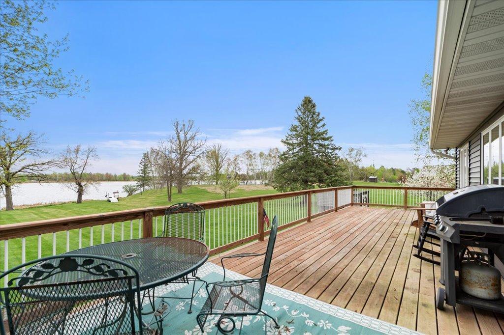 1986 single family home for sale at 42380 352nd Lane in Aitkin, MN — 2 bed, 2 bath (photo 28 of 68)