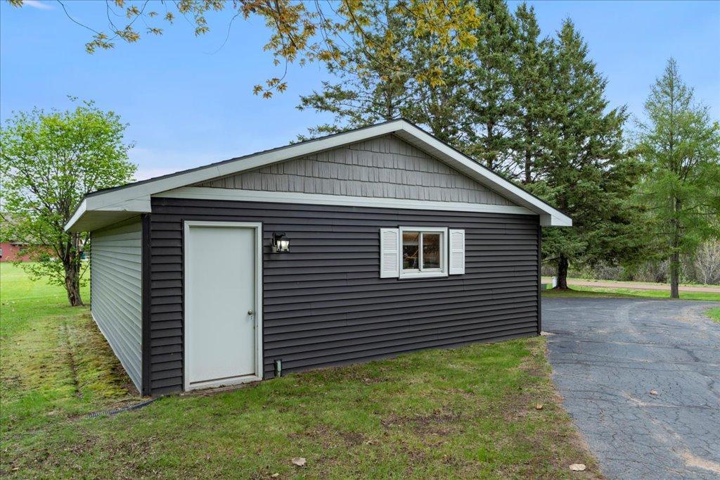 1986 single family home for sale at 42380 352nd Lane in Aitkin, MN — 2 bed, 2 bath (photo 37 of 68)