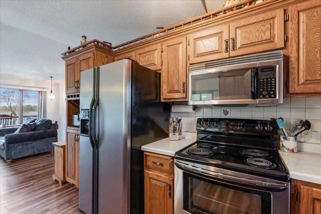 1986 single family home for sale at 42380 352nd Lane in Aitkin, MN — 2 bed, 2 bath (photo 10 of 68)