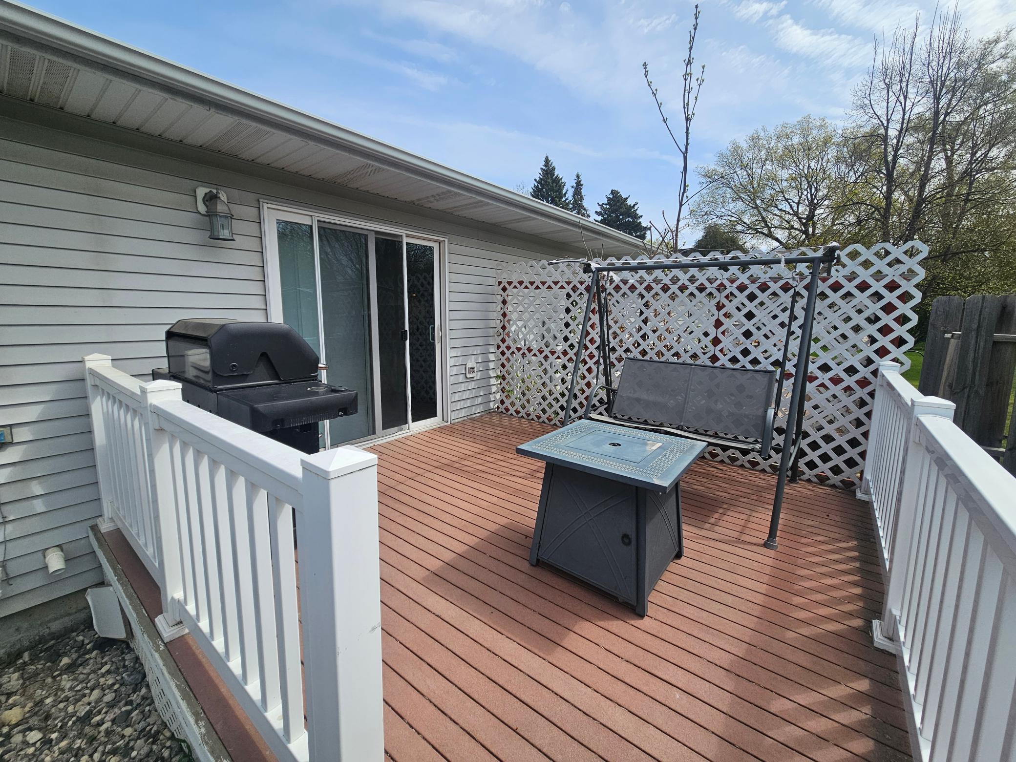 323 3rd Avenue S, Wahpeton ND 58075 - Photo 6 of 29