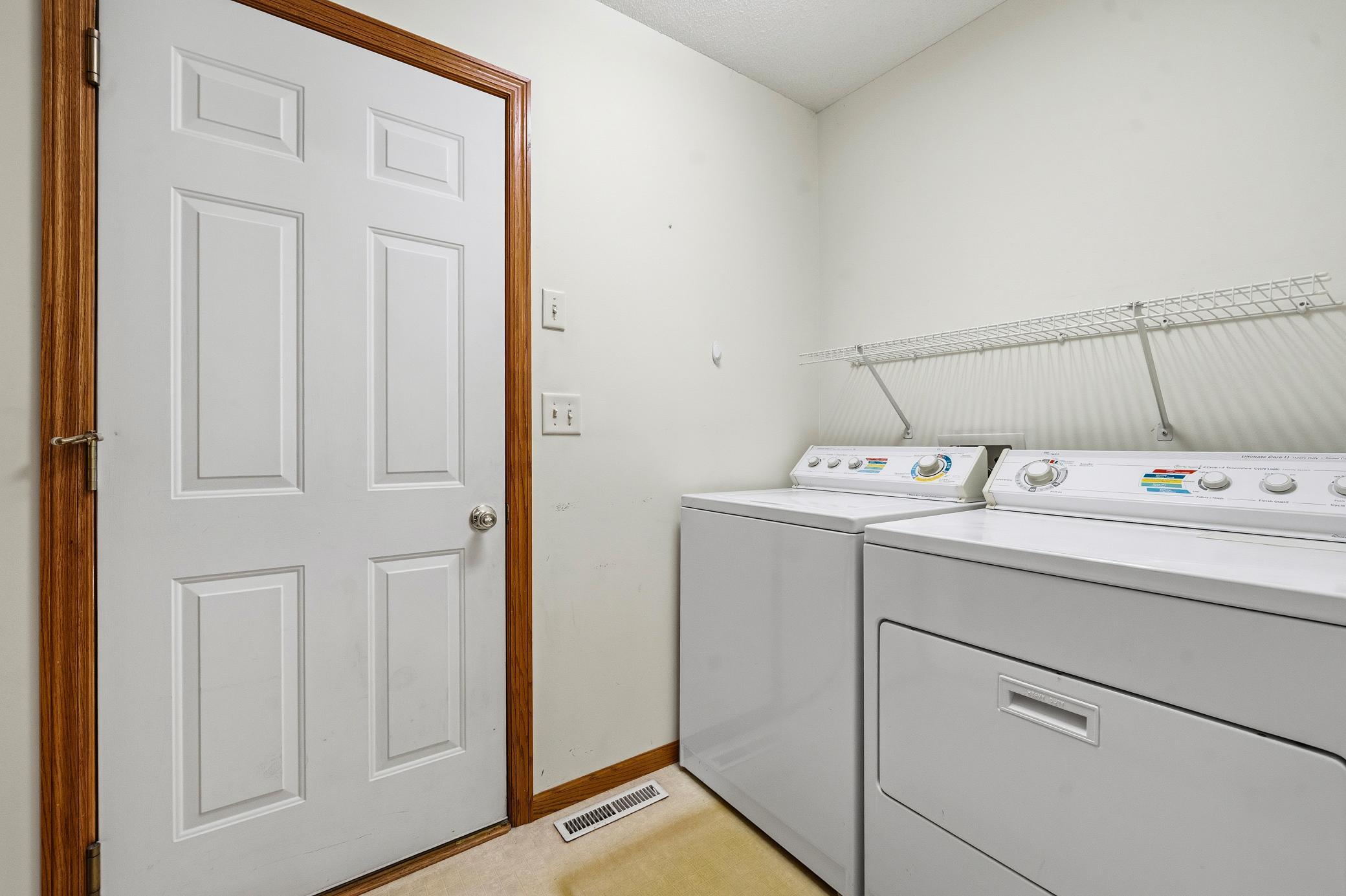1999 home for sale at 3592 County Road 82 NW in Alexandria, MN — 4 bed, 3 bath (photo 19 of 39)