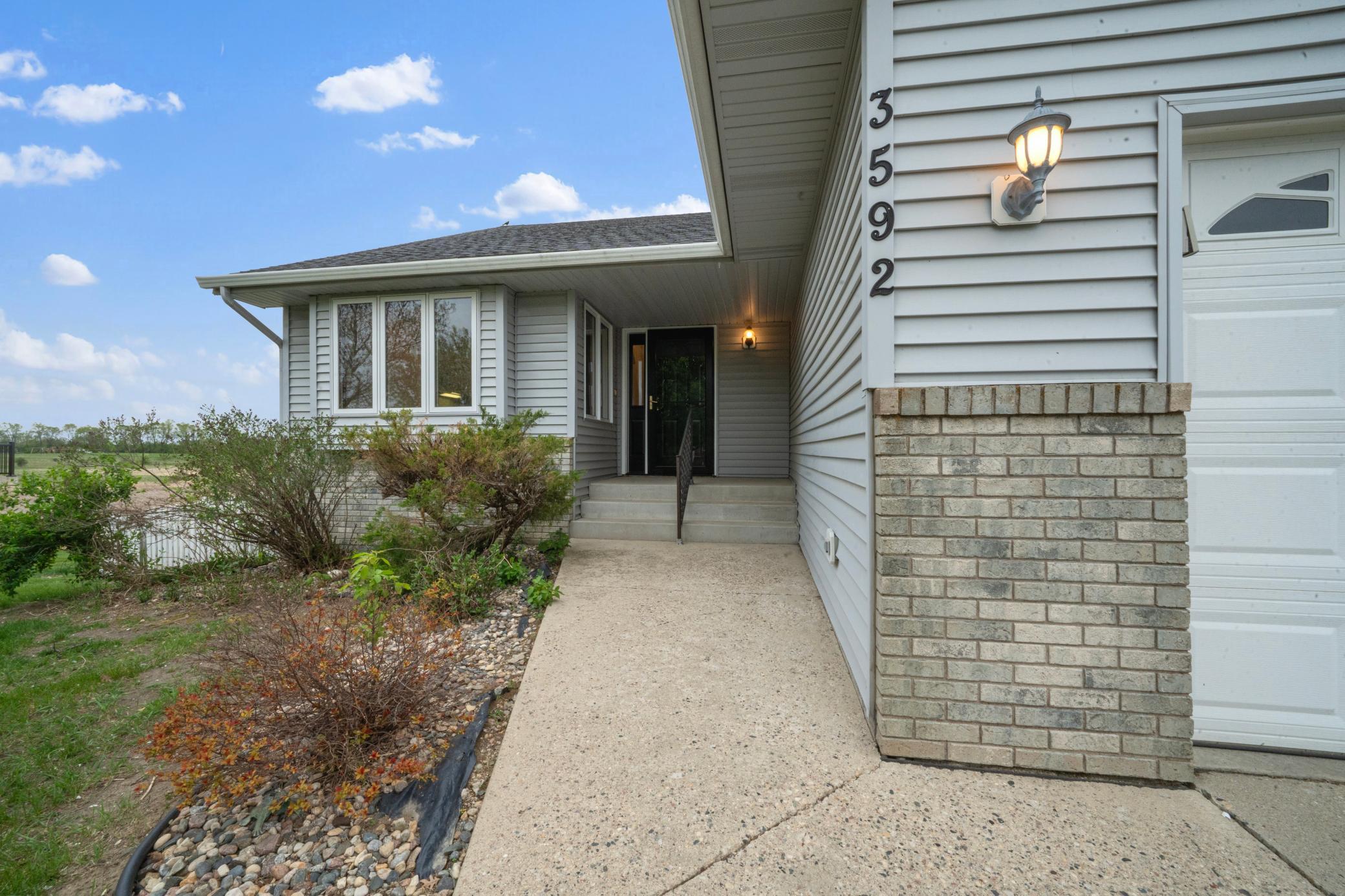 1999 home for sale at 3592 County Road 82 NW in Alexandria, MN — 4 bed, 3 bath (photo 37 of 39)