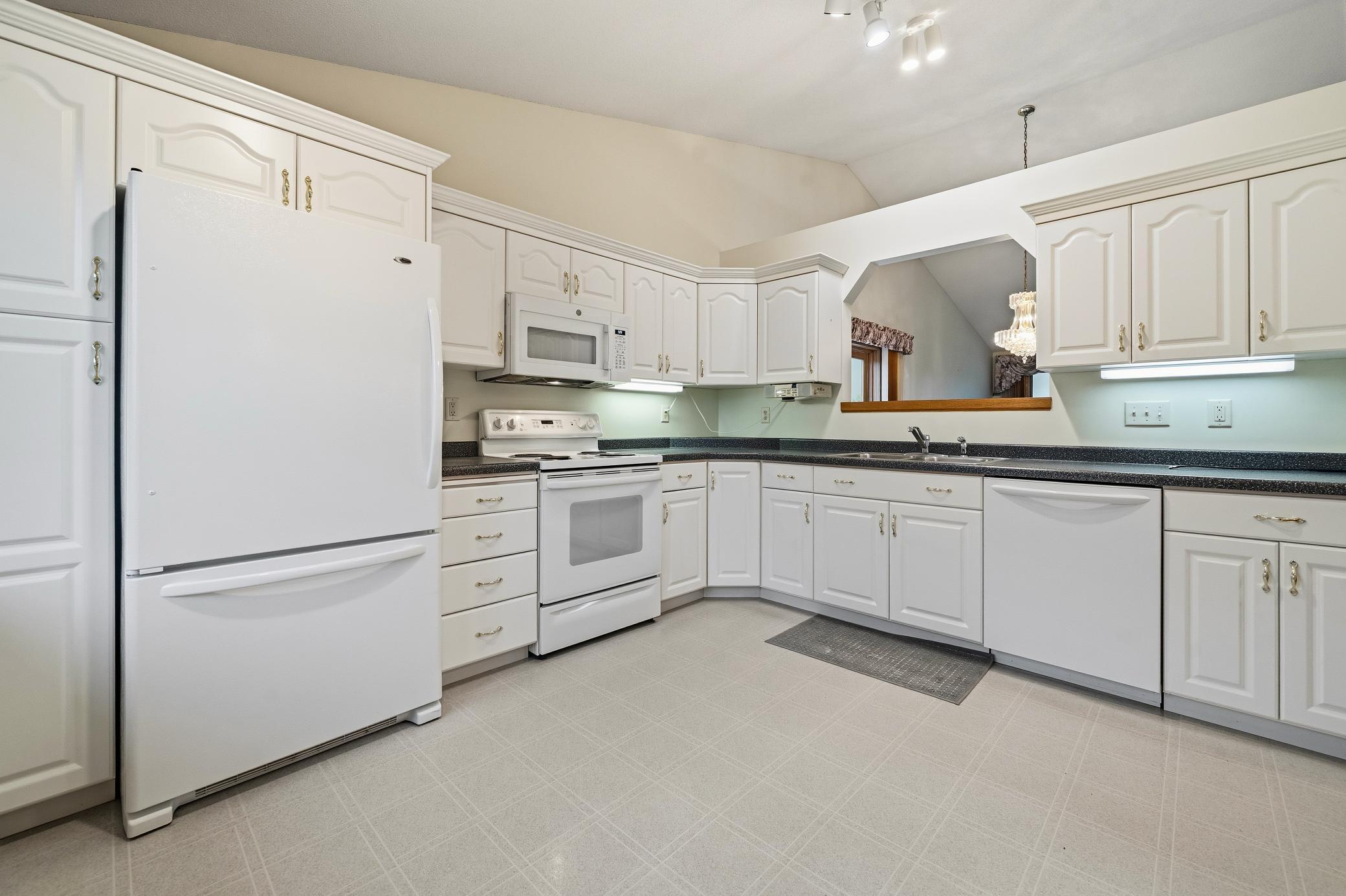 1999 home for sale at 3592 County Road 82 NW in Alexandria, MN — 4 bed, 3 bath (photo 8 of 39)