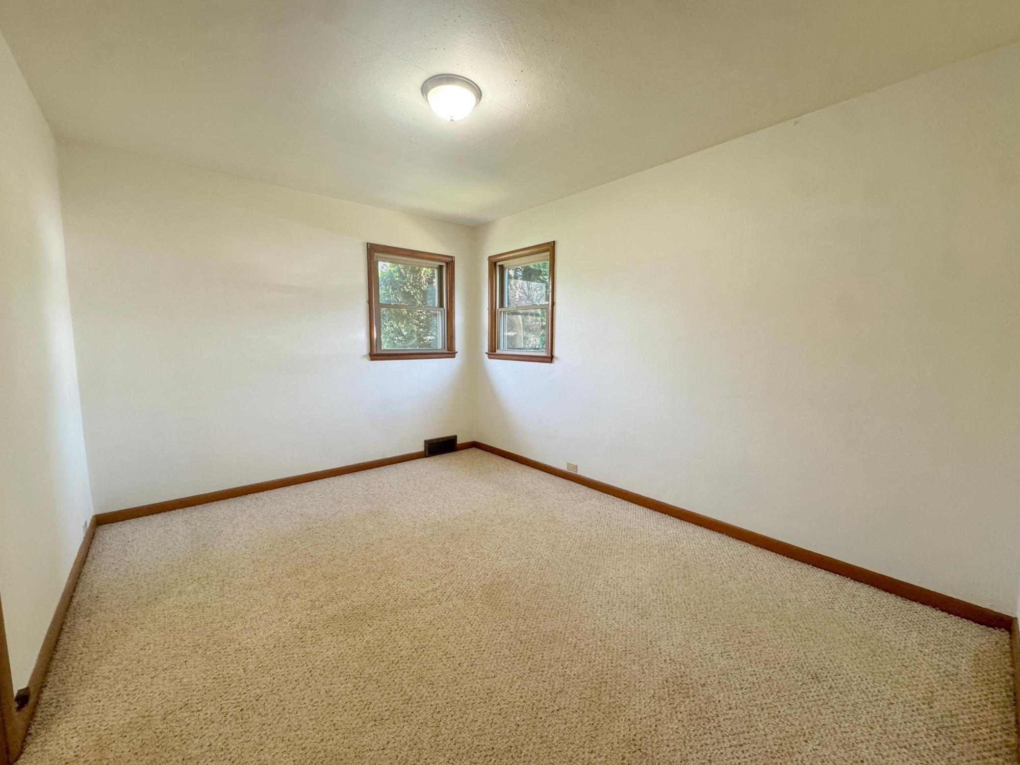 1955 single family home for sale at 1224 Lake Street in Fergus Falls, MN — 2 bed, 1 bath (photo 13 of 29)