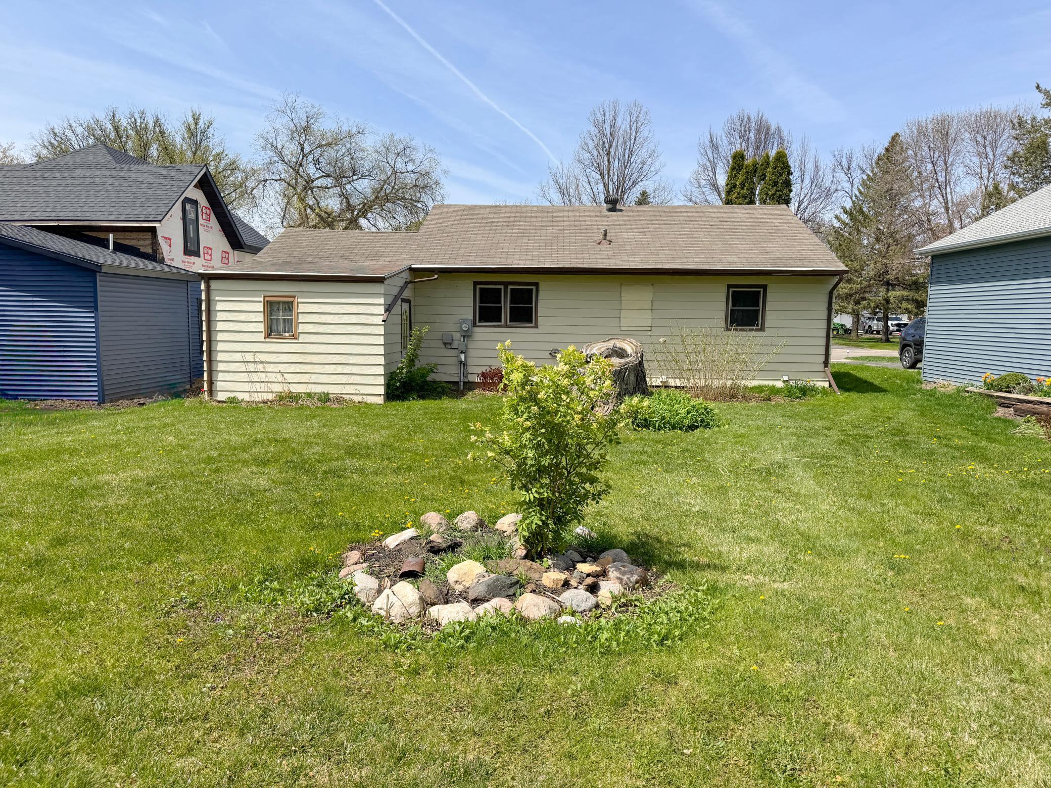 1955 single family home for sale at 1224 Lake Street in Fergus Falls, MN — 2 bed, 1 bath (photo 24 of 29)
