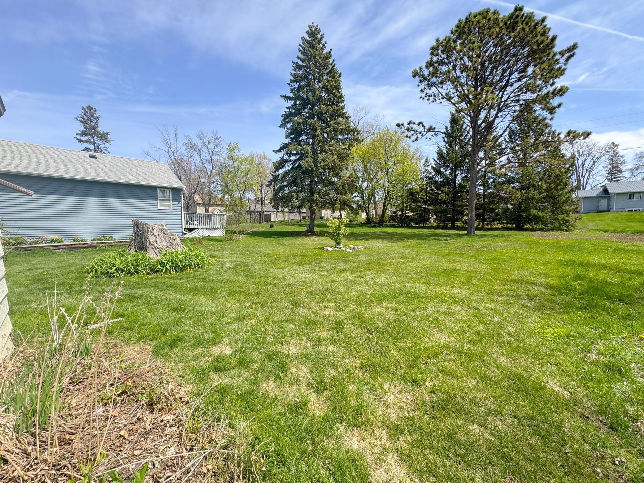 1955 single family home for sale at 1224 Lake Street in Fergus Falls, MN — 2 bed, 1 bath (photo 26 of 29)