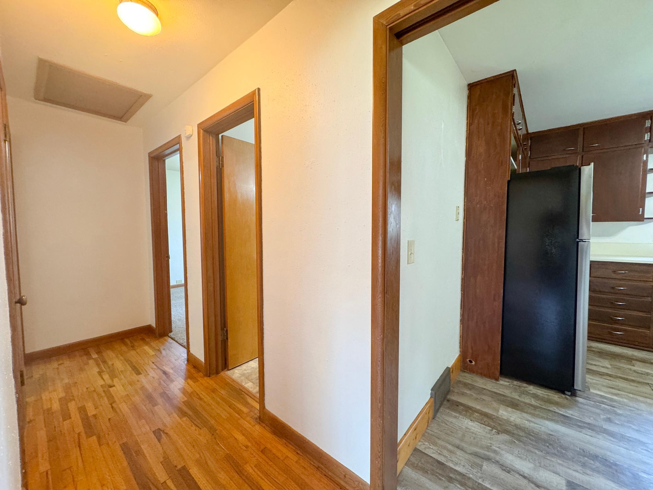 1955 single family home for sale at 1224 Lake Street in Fergus Falls, MN — 2 bed, 1 bath (photo 8 of 29)
