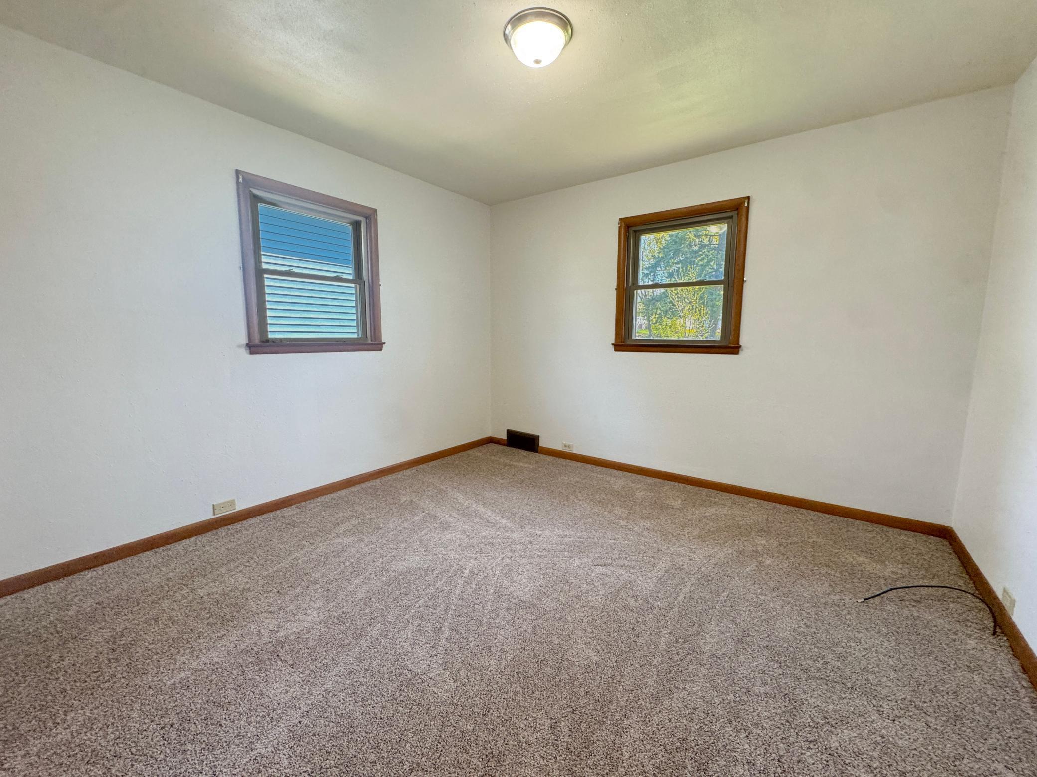 1955 single family home for sale at 1224 Lake Street in Fergus Falls, MN — 2 bed, 1 bath (photo 10 of 29)
