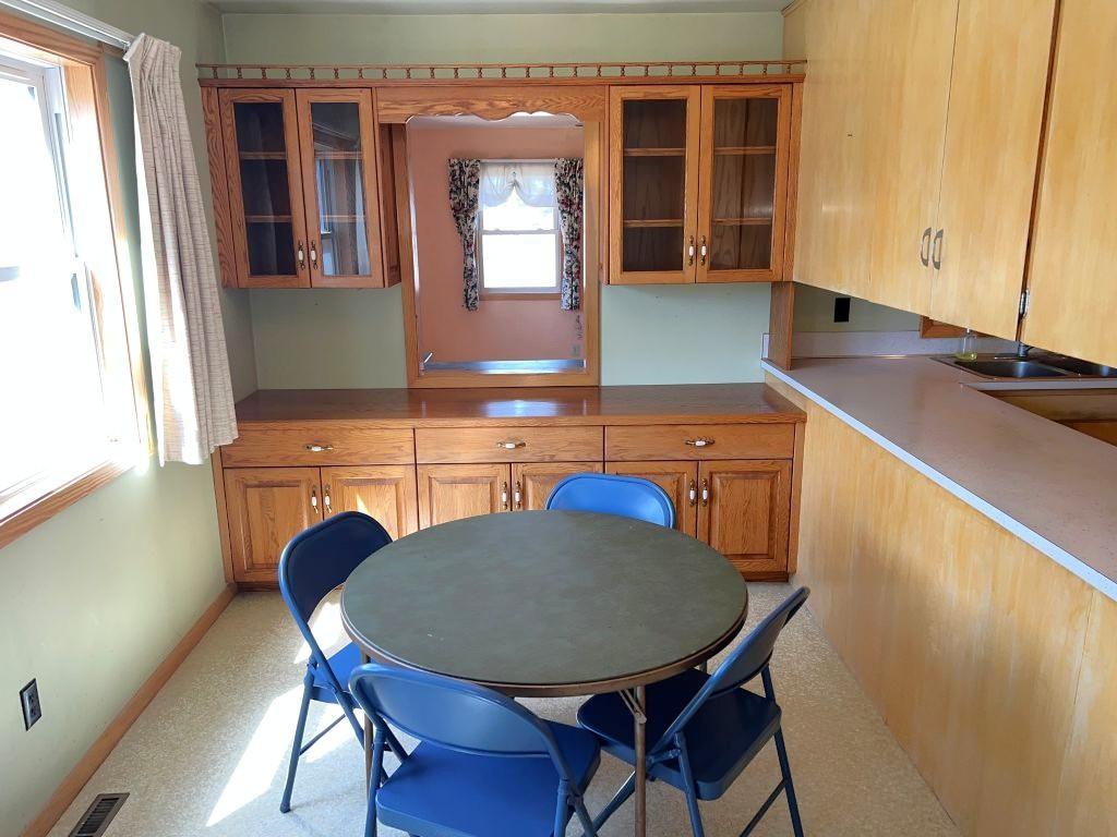 1972 single family home for sale at 505 Western Avenue N in Park Rapids, MN — 3 bed, 2 bath (photo 4 of 23)