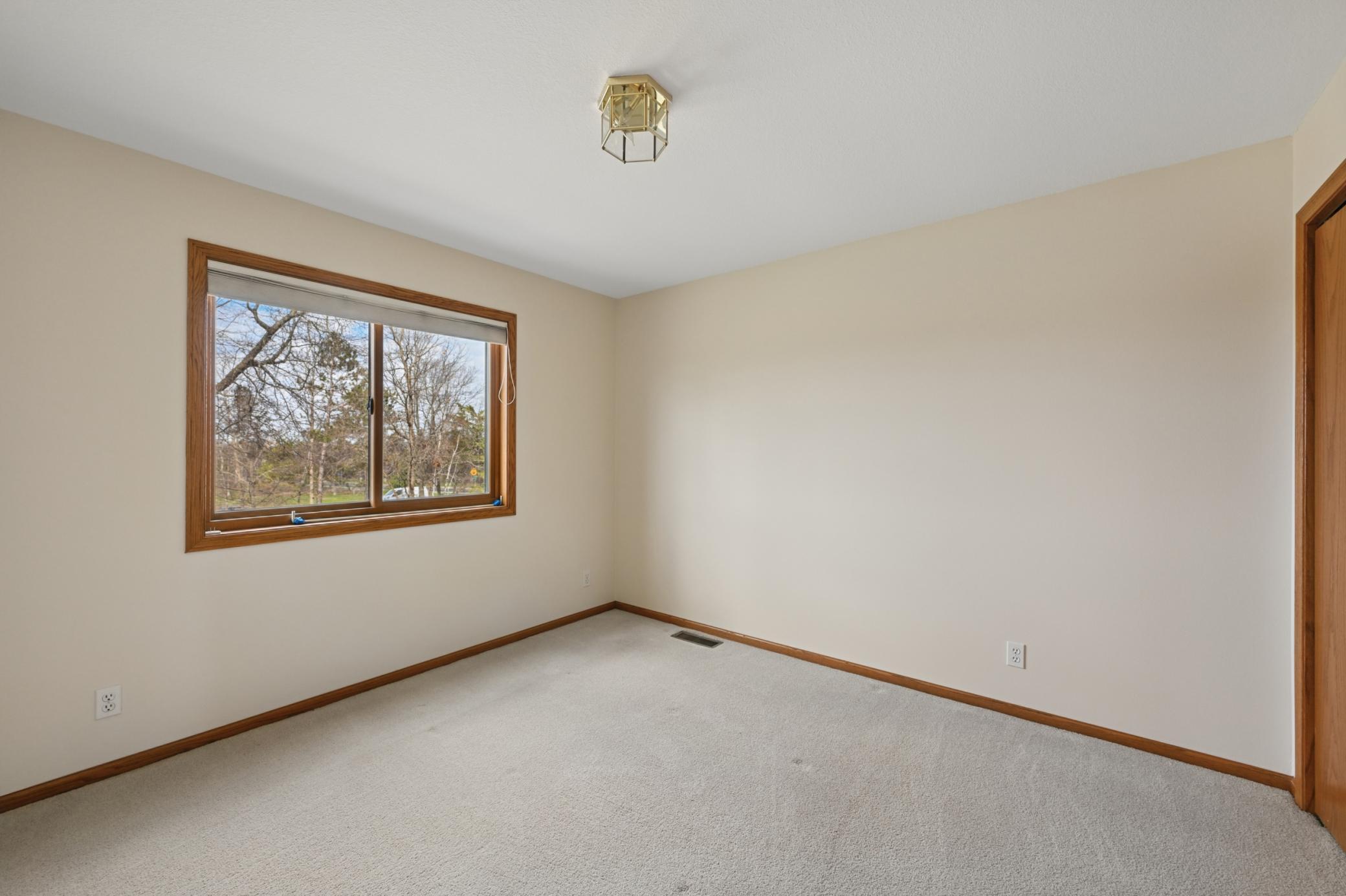 1997 single family home for sale at 2120 Grotte Avenue NE in Bemidji, MN — 4 bed, 4 bath (photo 25 of 56)