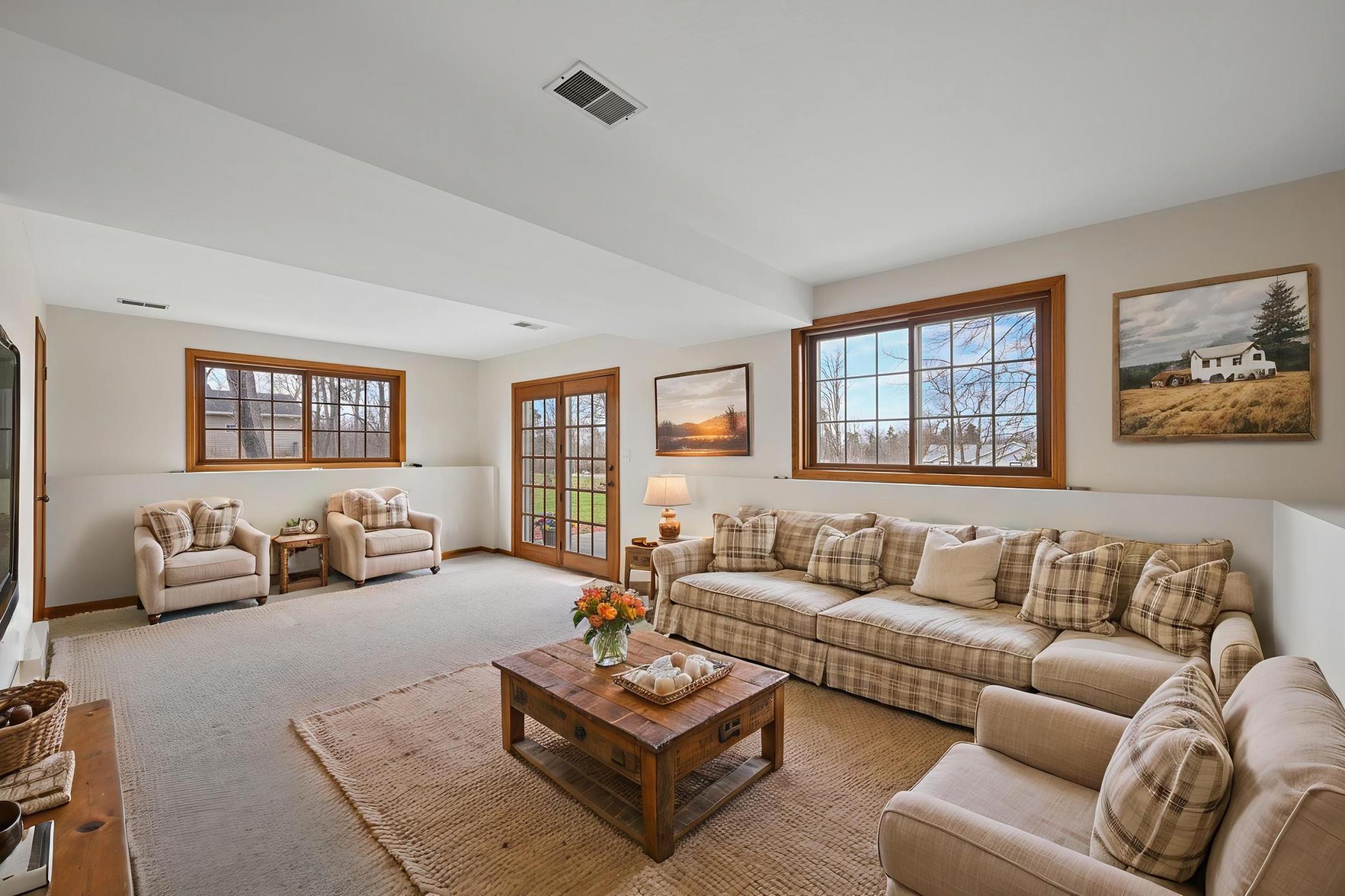 1997 single family home for sale at 2120 Grotte Avenue NE in Bemidji, MN — 4 bed, 4 bath (photo 27 of 56)
