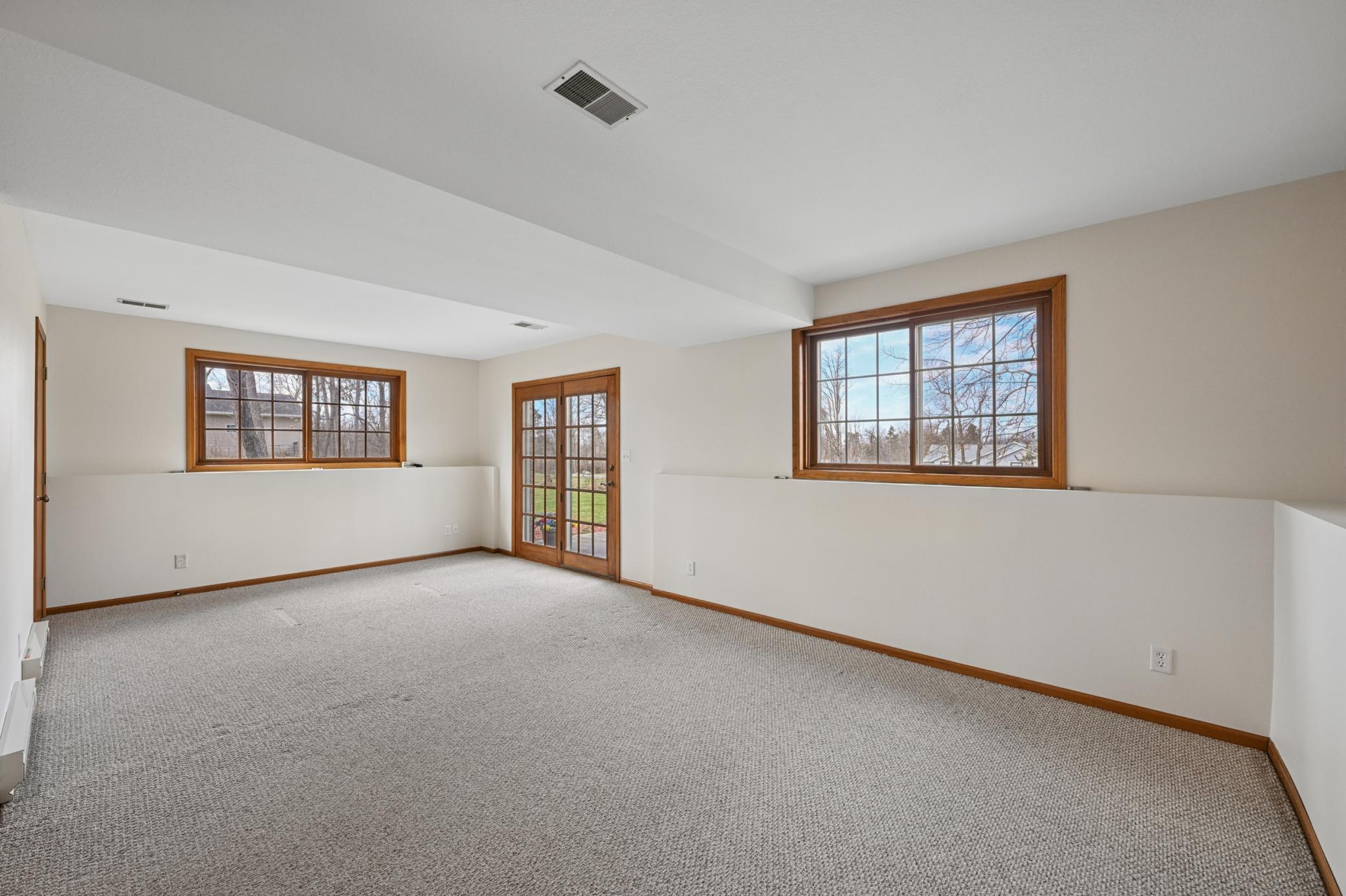 1997 single family home for sale at 2120 Grotte Avenue NE in Bemidji, MN — 4 bed, 4 bath (photo 28 of 56)