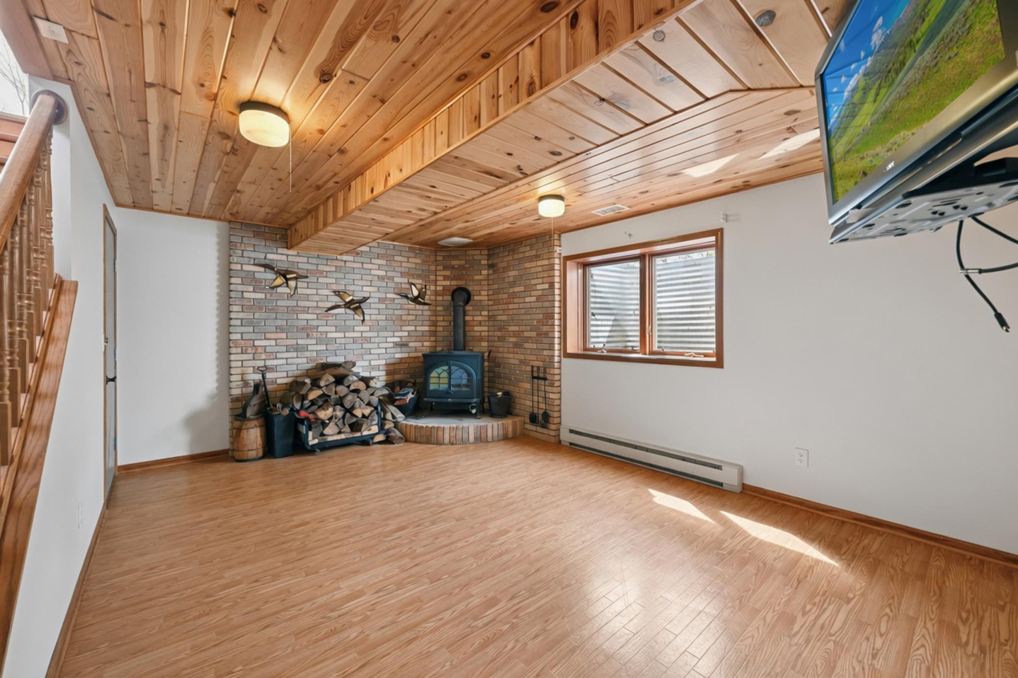 1997 single family home for sale at 2120 Grotte Avenue NE in Bemidji, MN — 4 bed, 4 bath (photo 39 of 56)