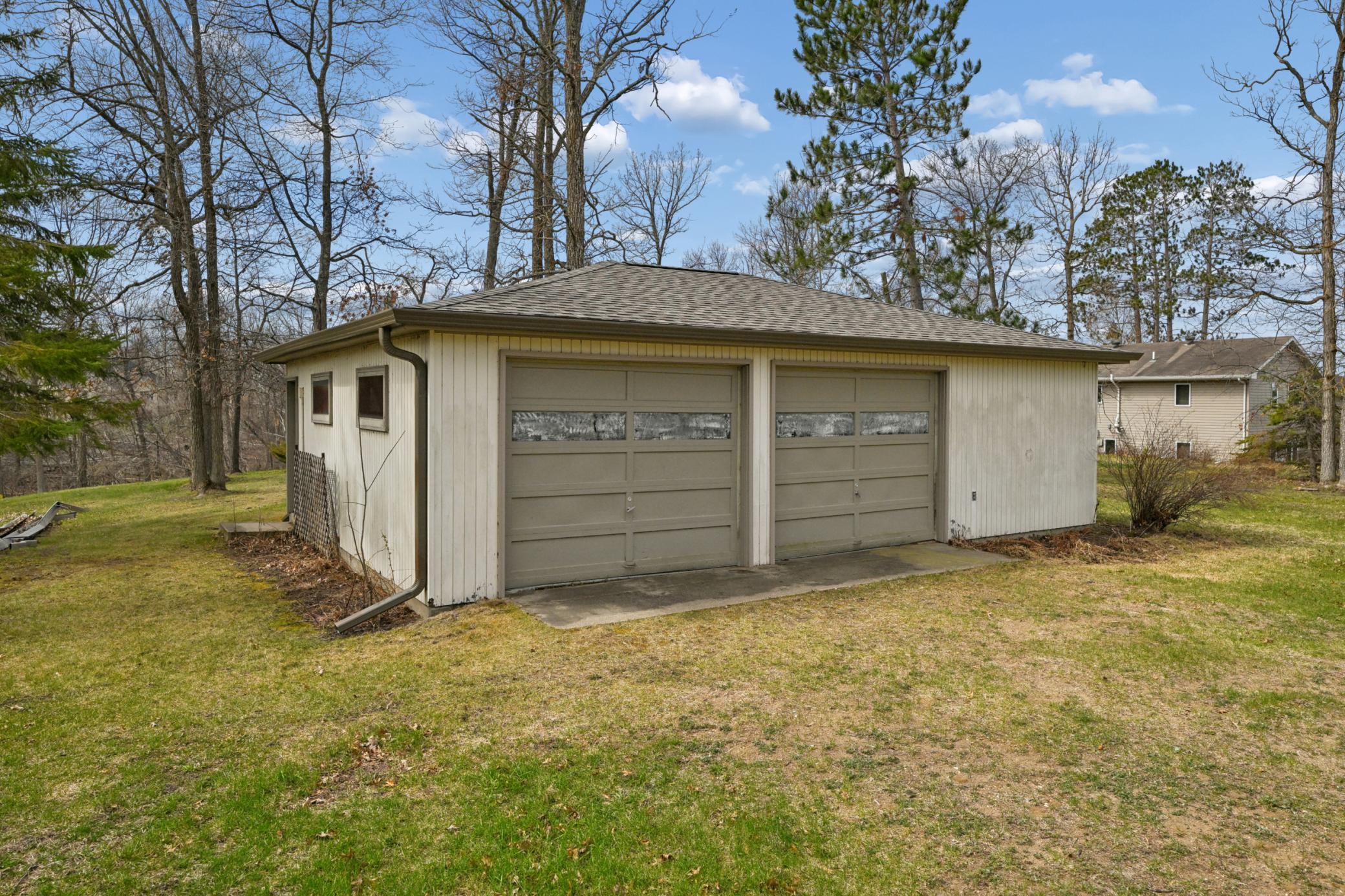 1997 single family home for sale at 2120 Grotte Avenue NE in Bemidji, MN — 4 bed, 4 bath (photo 50 of 56)