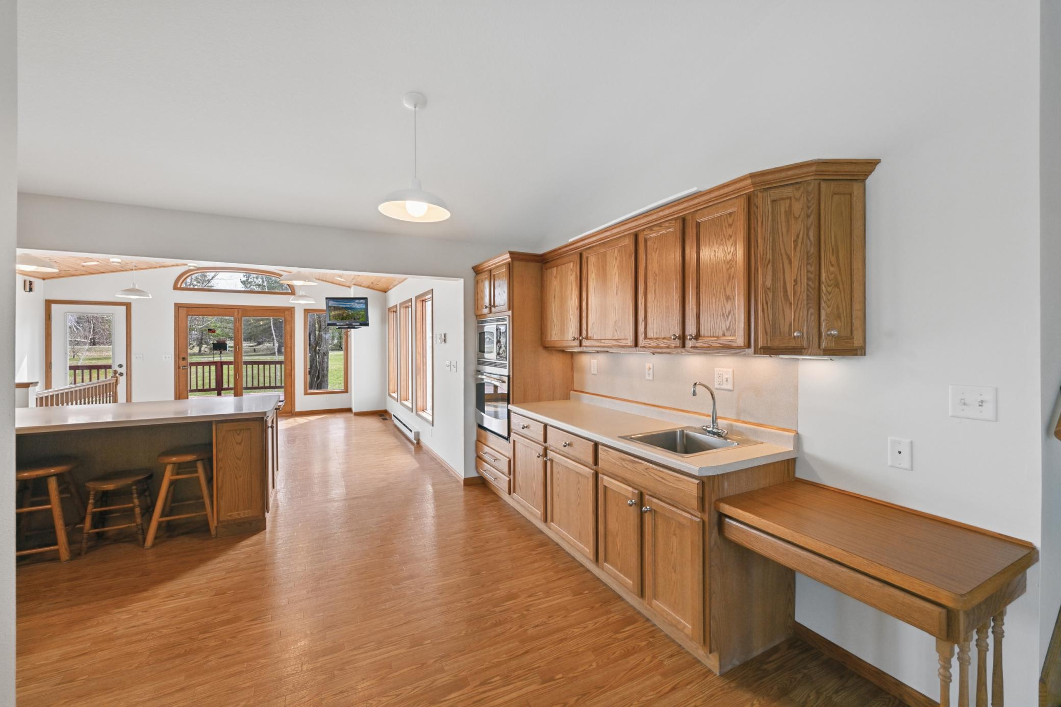 1997 single family home for sale at 2120 Grotte Avenue NE in Bemidji, MN — 4 bed, 4 bath (photo 10 of 56)