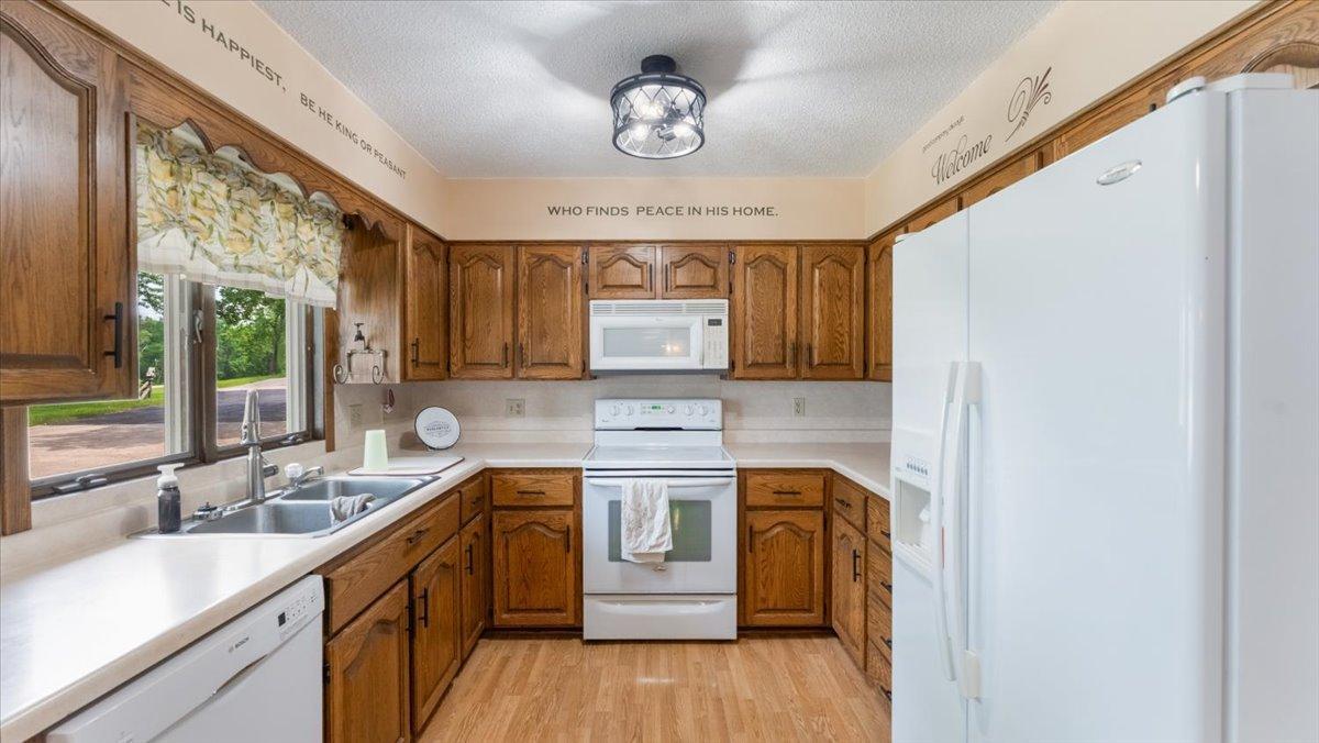 18945 Agent Drive, Sauk Centre MN 56378 - Photo 8 of 41