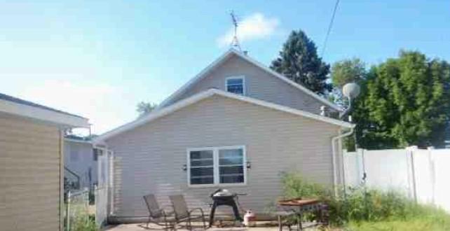 171 3rd Street N, Casselton ND 58012 - Photo 2 of 3