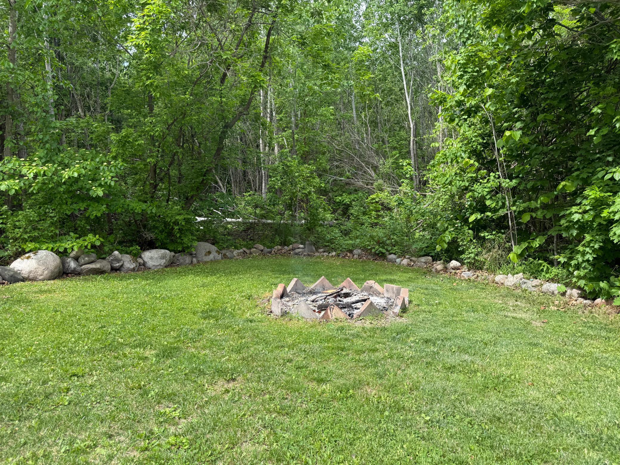 1977 single family home for sale at 2554 Mission Road NE in Bemidji, MN — 4 bed, 2 bath (photo 11 of 82)